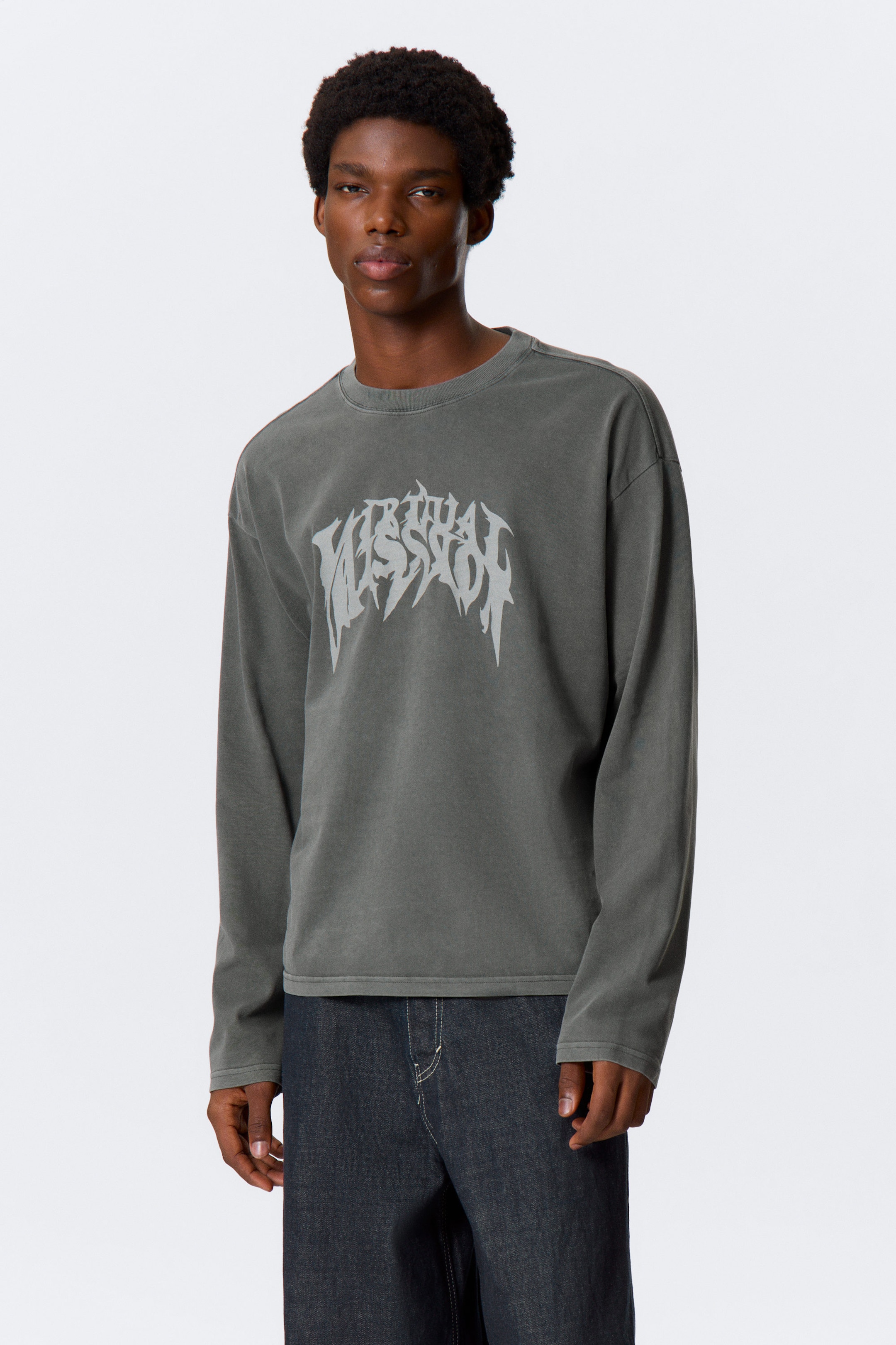 Washed Grey - Virtual Mission - Great Boxy Graphic Long Sleeve T-shirt - 1