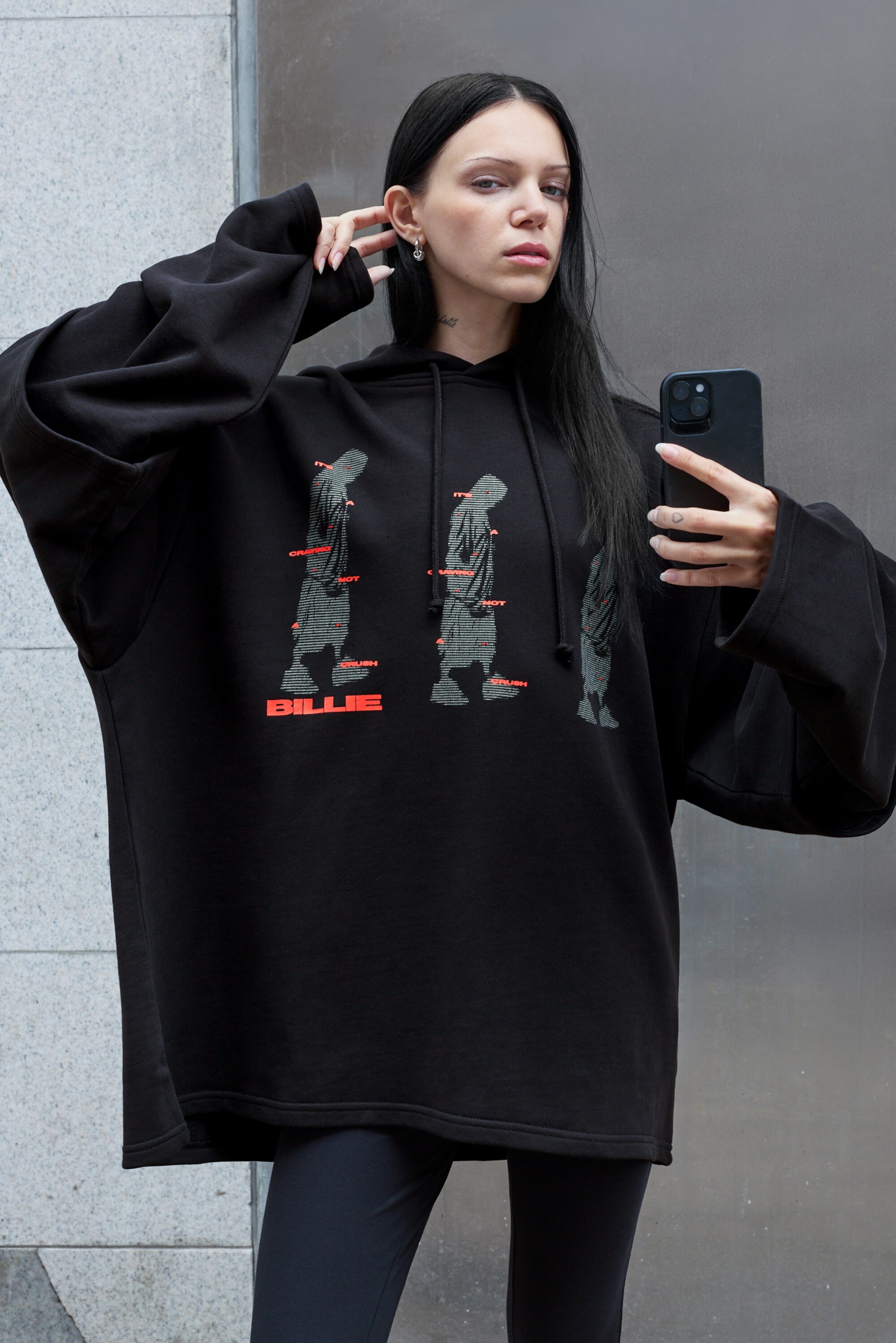 Schwarz - BILLIE MEGA OVERSIZED HOODIE - 1