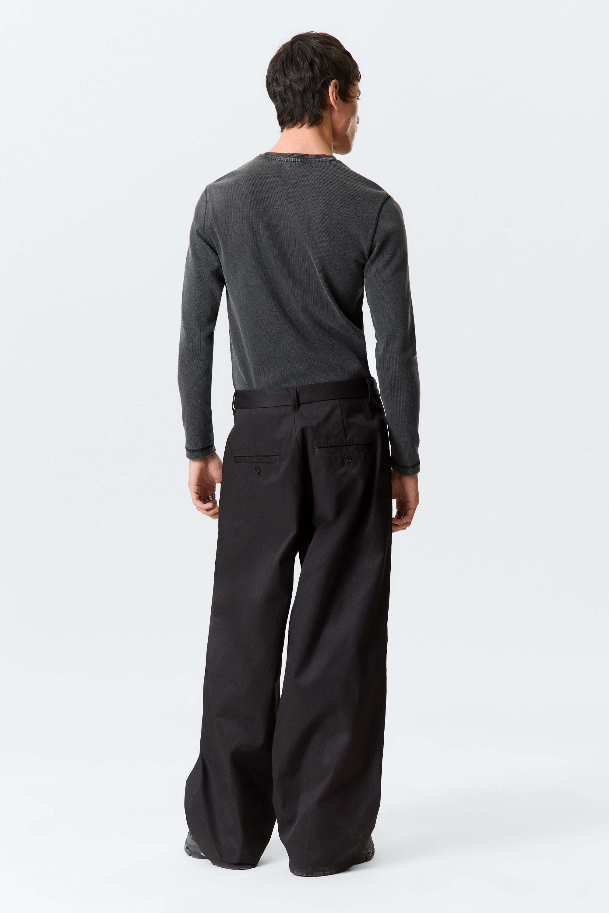 Schwarz - Emil – Oversized Chinohose - 5