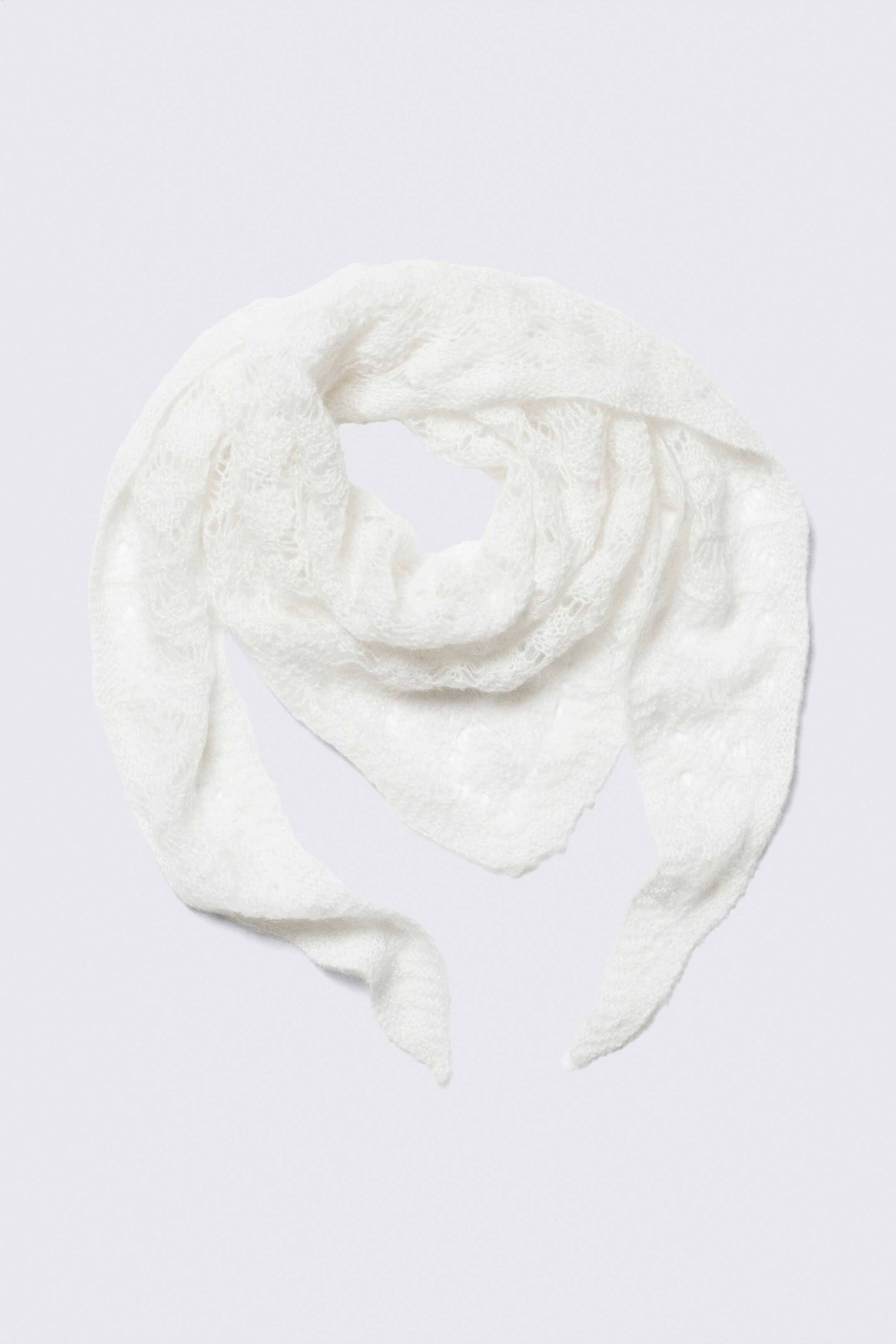 Zobacz większy obraz: Dzianinowy szalik o strukturalnej powierzchni - Light White - ONA | H&M PL 2