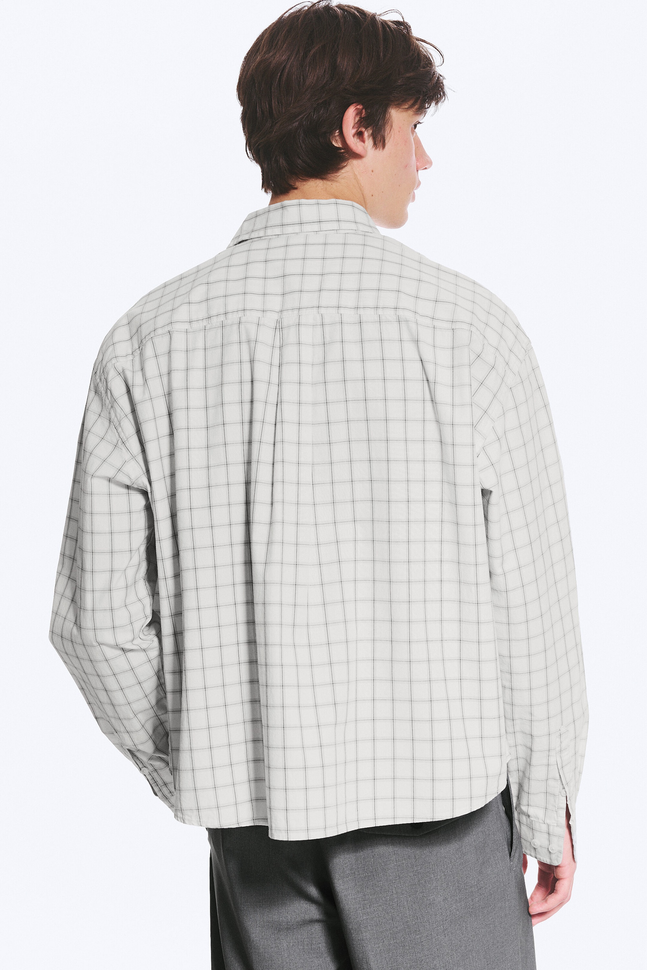 Staubiges Hellbeige kariert - Kastiges Longsleeve-Hemd aus Baumwollpopeline - 2