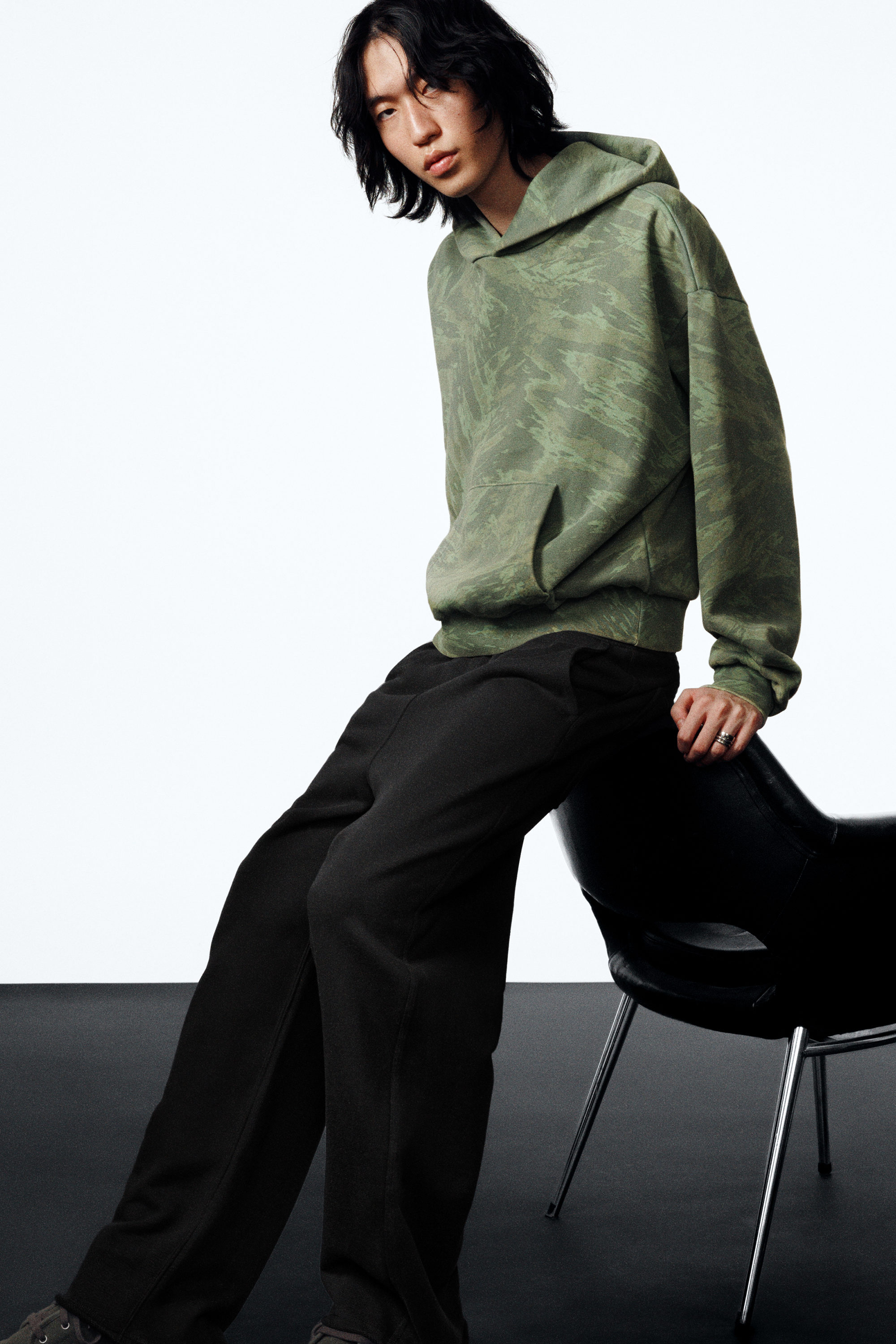 Black - Loose Fit Scuba Sweatpants - 1