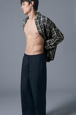 Dunkelblau - Entspannte Pyjamahose aus Flanell - 1