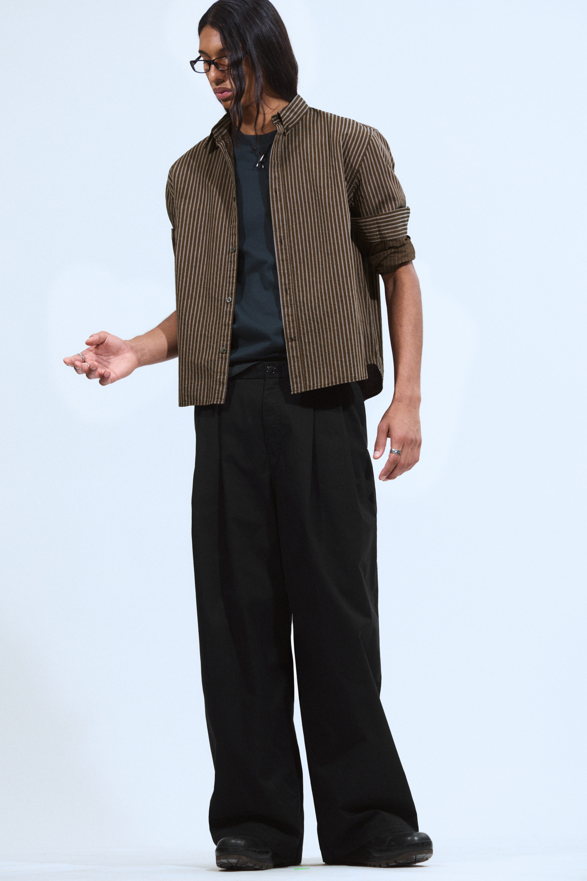 Schwarz - Oversized Chinos aus Baumwoll-Twill mit Bundfalten - 1