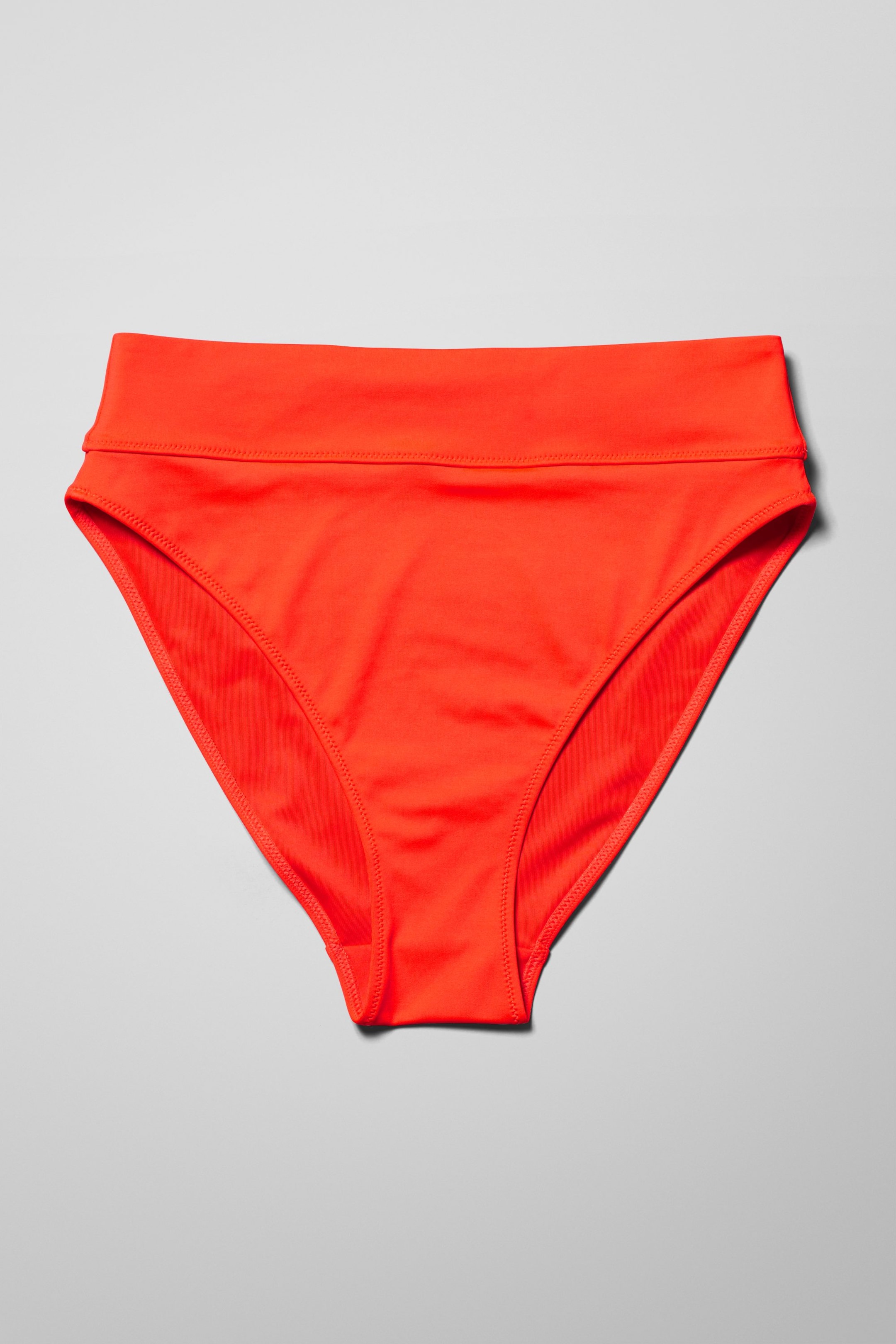 Red - HEAT Bikinihose mit hohem Bund - 0