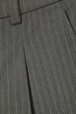 Dark Grey - Herringbone - Low Rise Loose Pleated Suiting Shorts - 4