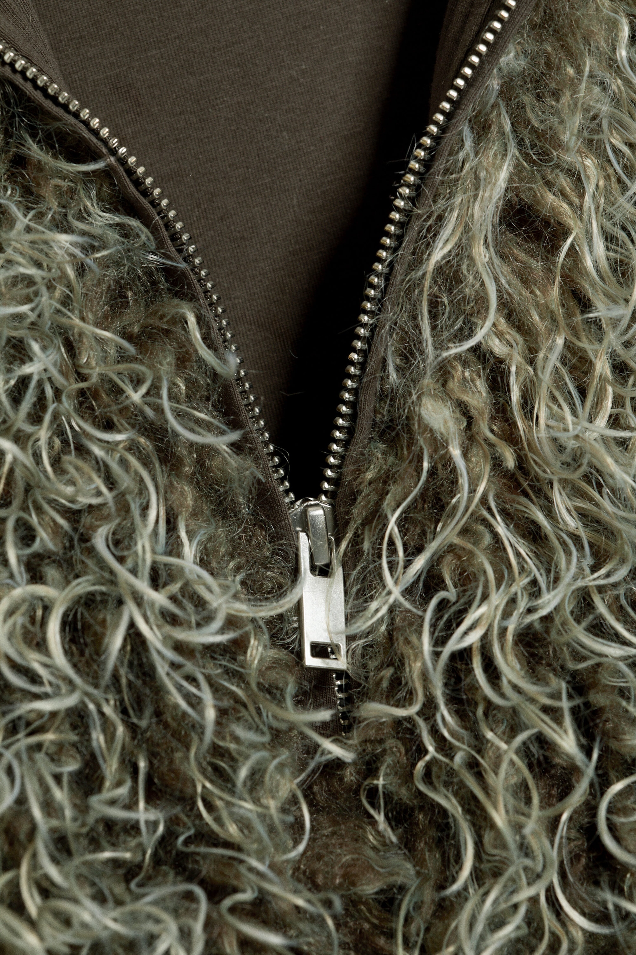 Dunkles Khakigrün - Zip-Hoodie aus Fellimitat - 6