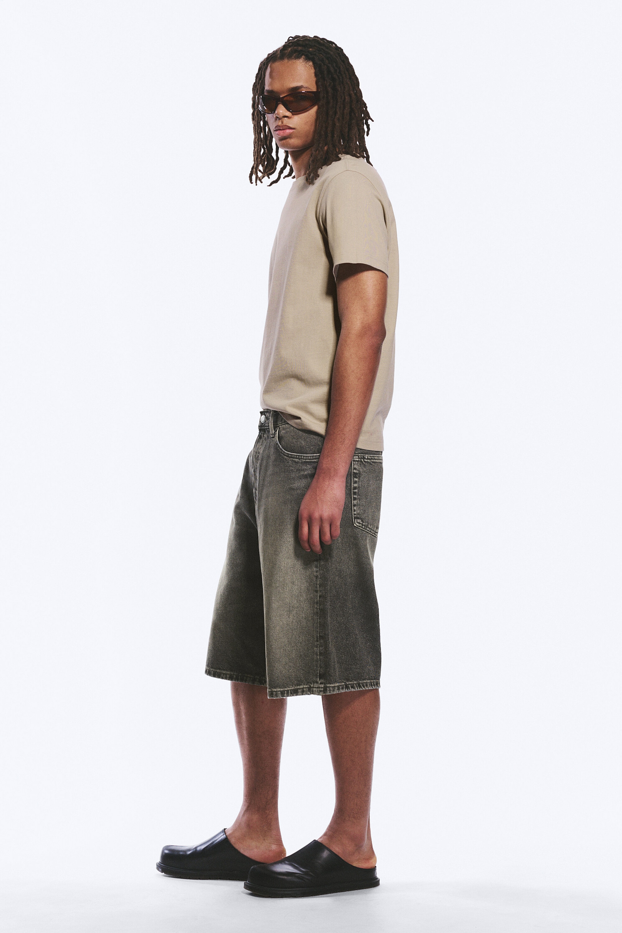 Redondo Black - Schwarz - Astro Mid Waist Loose Baggy Denim Shorts - 3