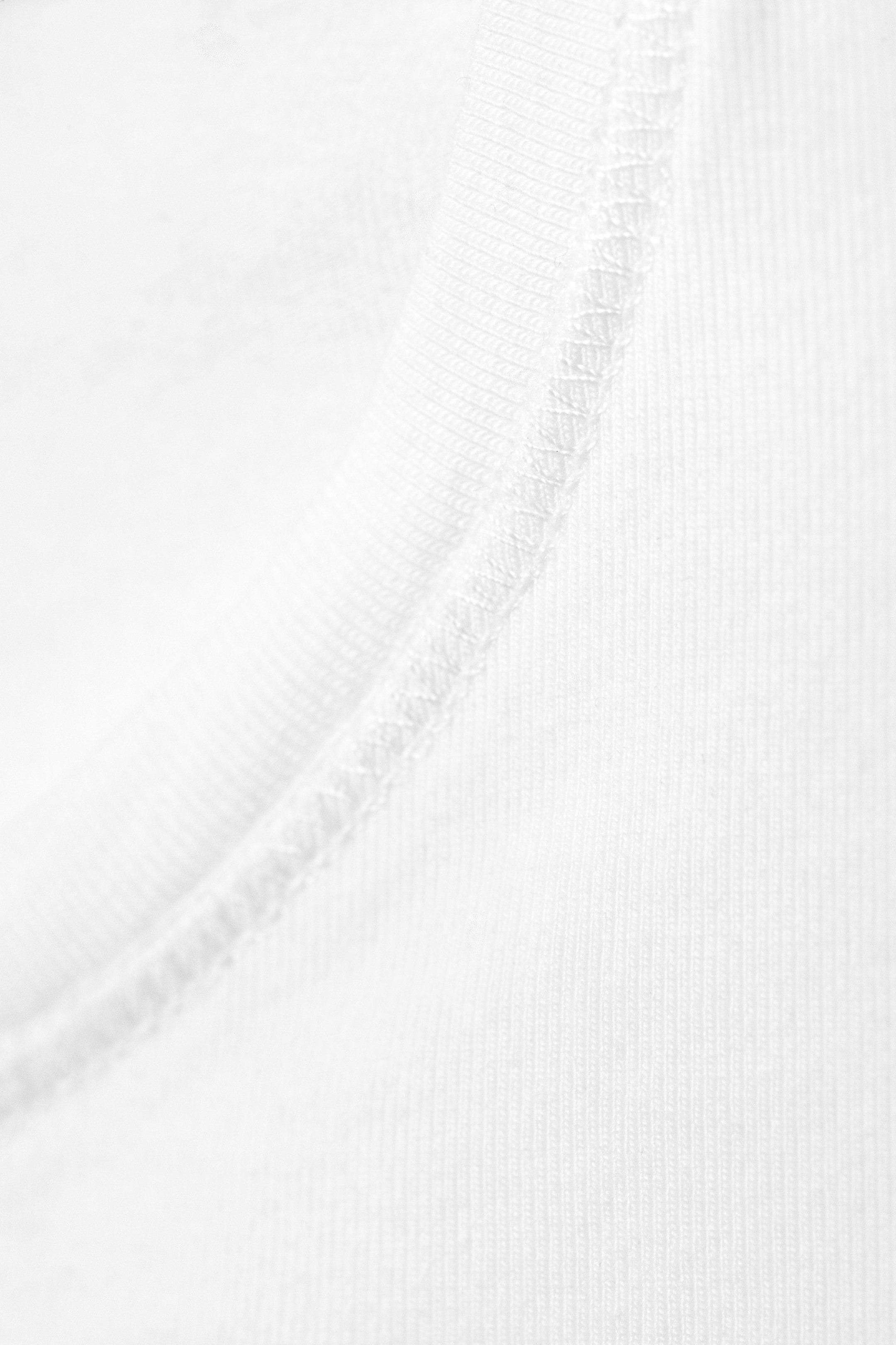 White - Slim Fitted T-shirt - 5
