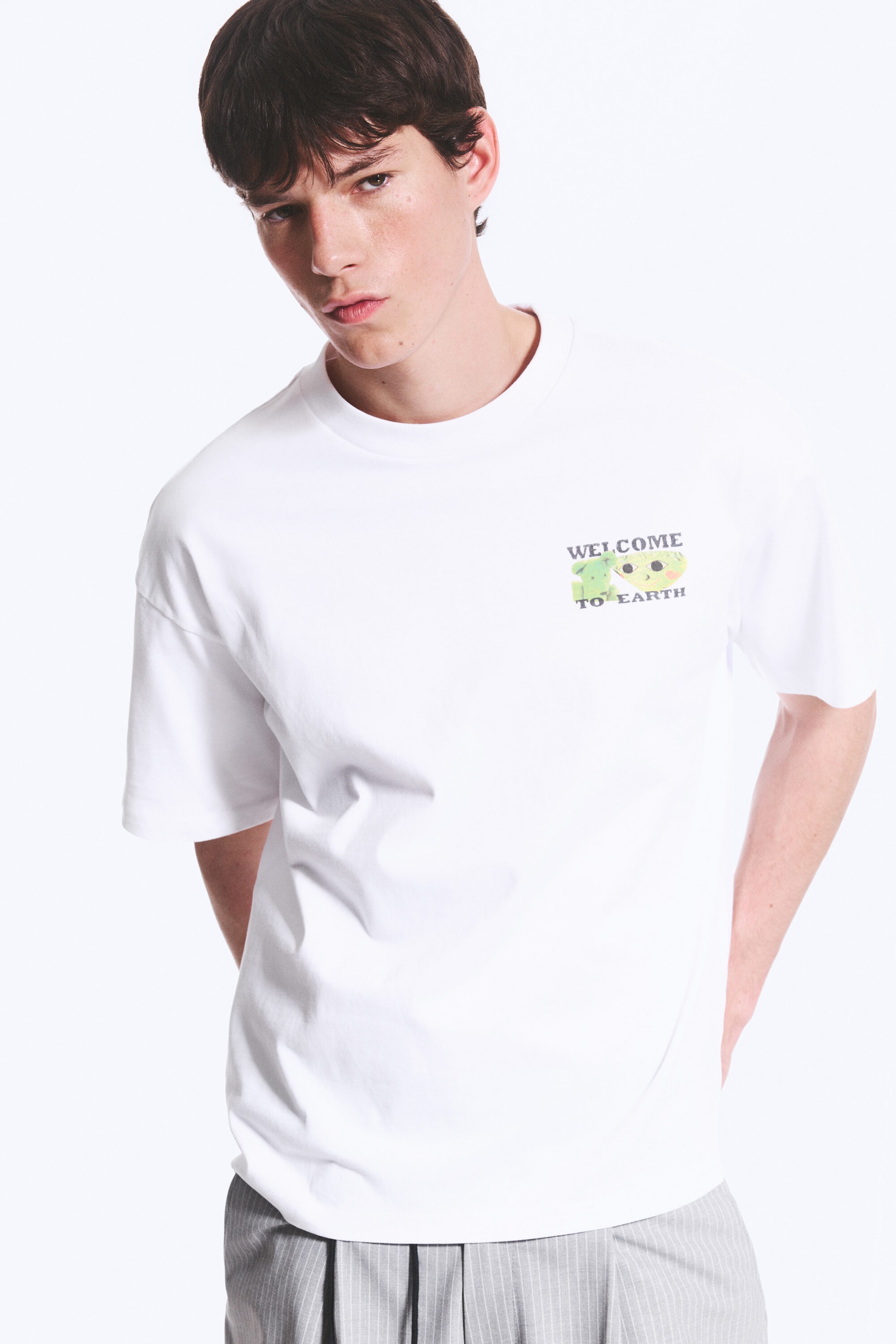 White - Welcome To Earth - T-shirt met boxy pasvorm en grafische print - 3