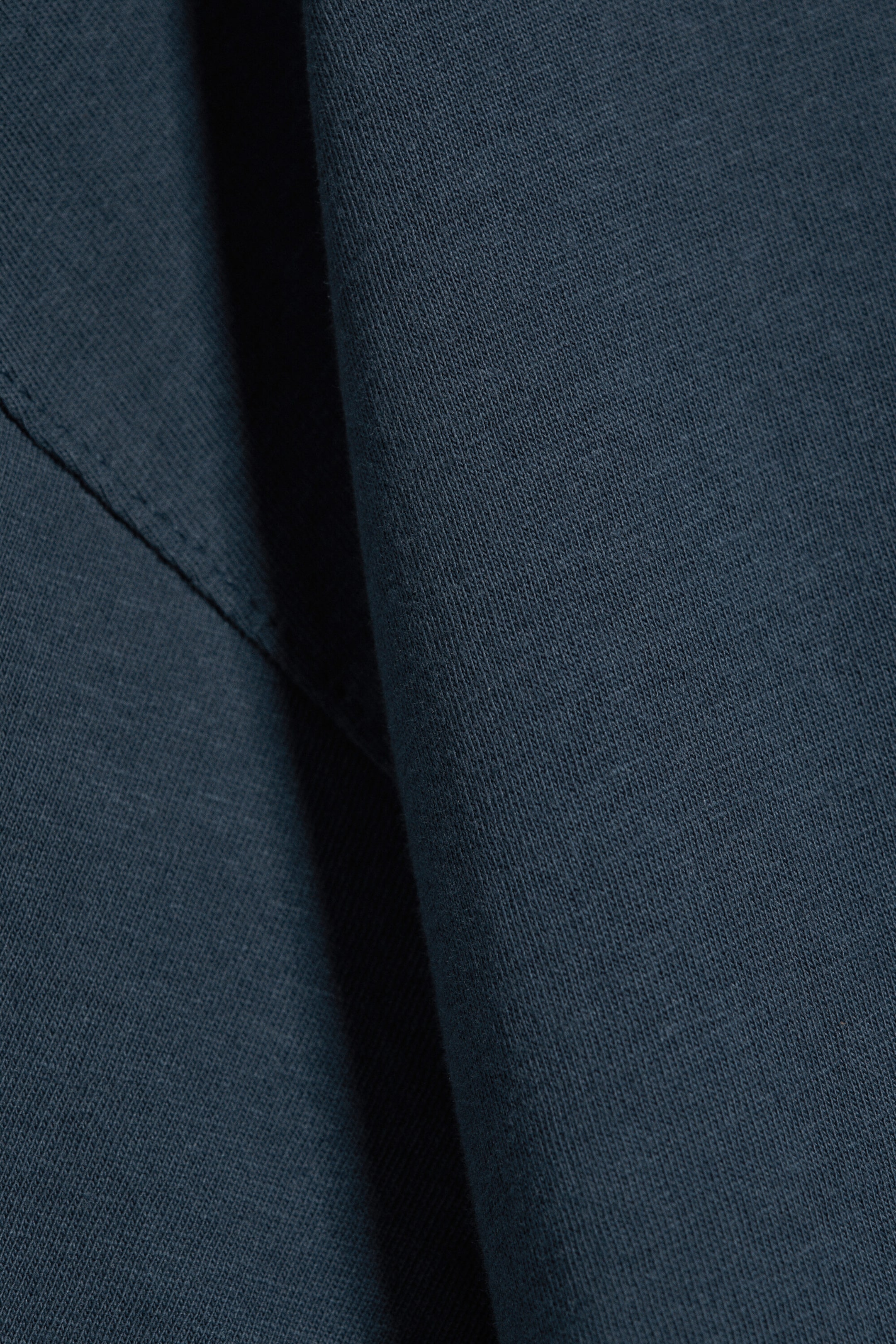 Dunkelblau - Oversized T-Shirt mit U-Boot-Ausschnitt - 4