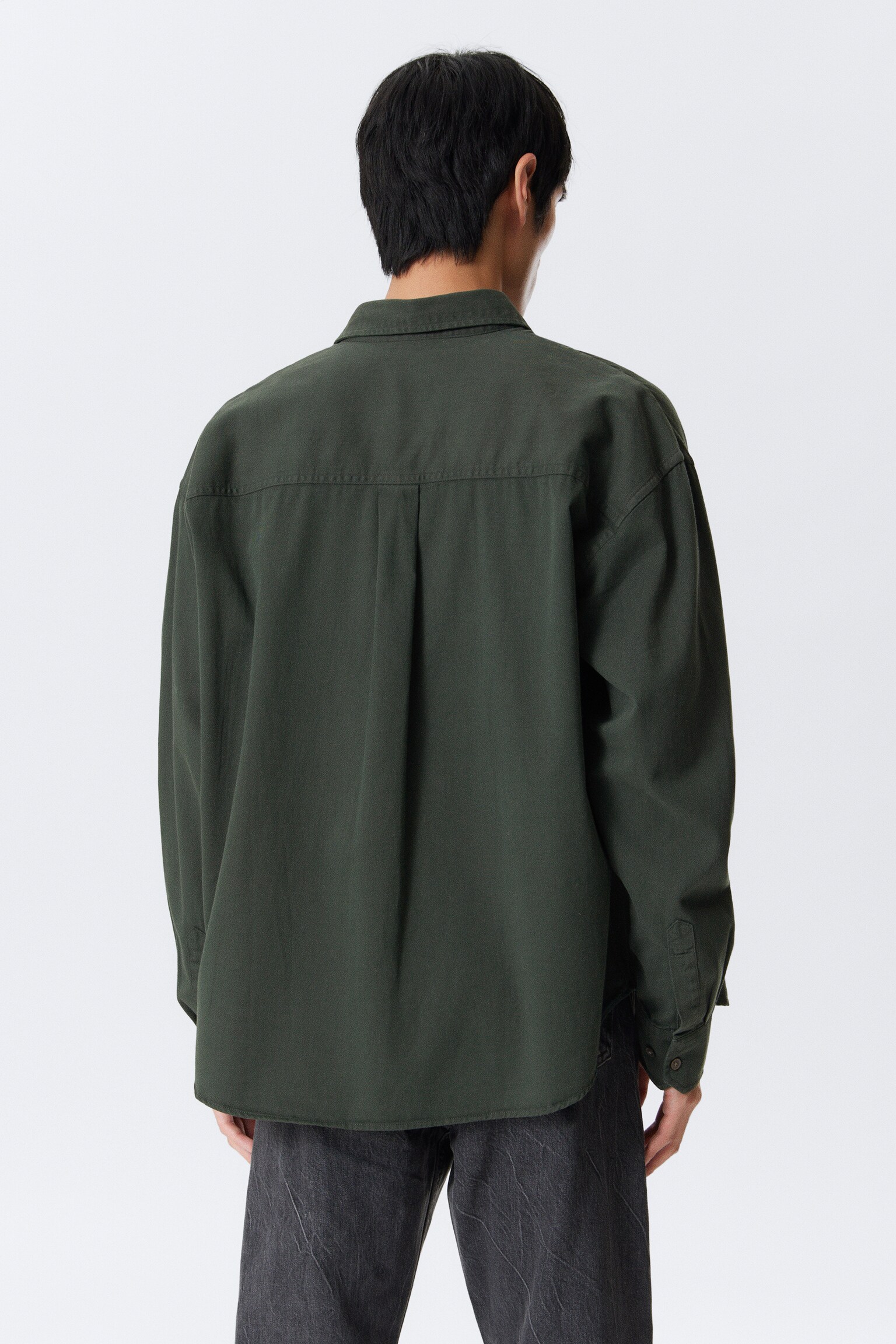 Besticktes oversized Baumwollhemd - Dunkelgrün/Beige - 5