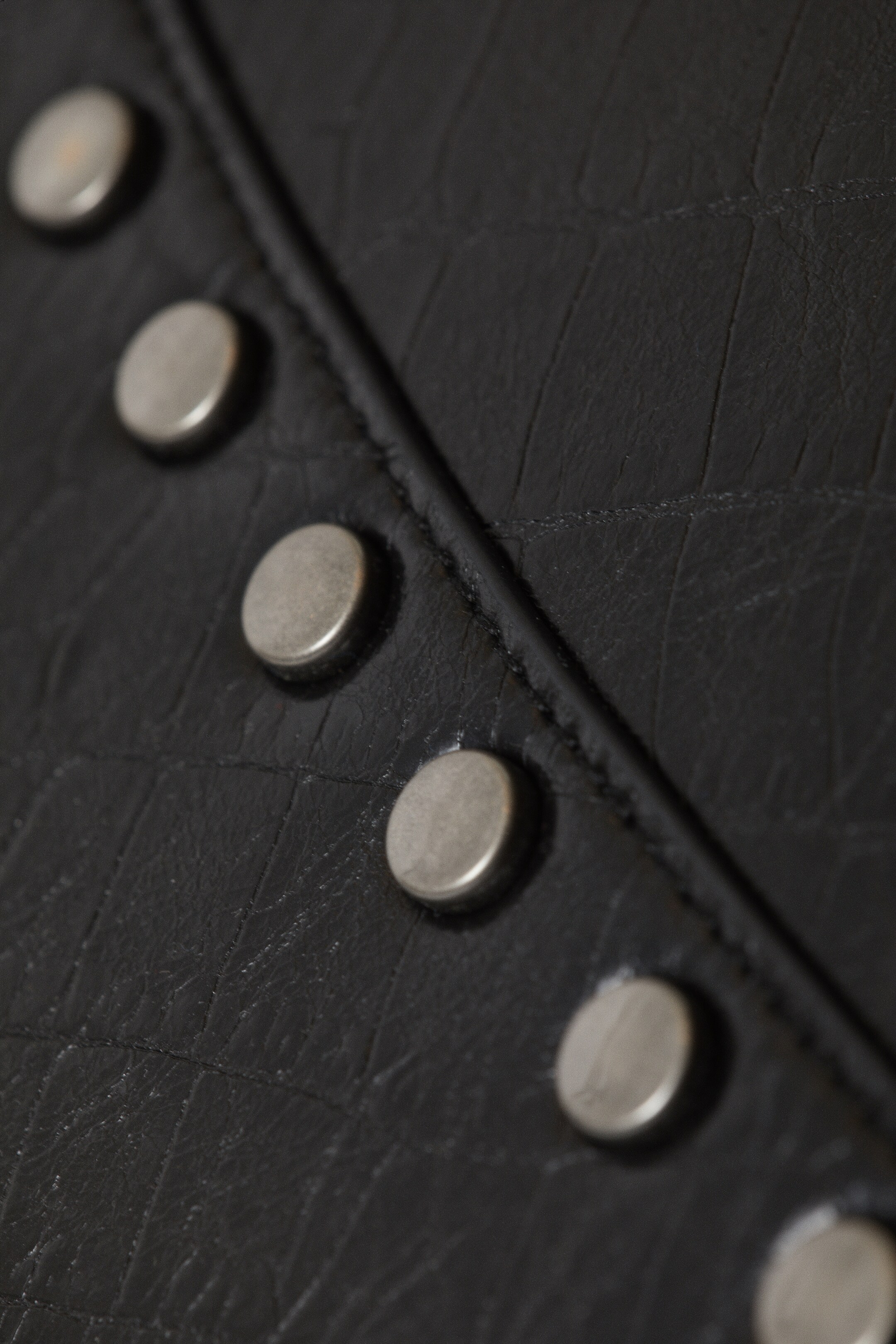 Grotere afbeelding bekijken: Schoudertas van imitatieleer met studs - Zwart - DAMES | H&M BE 5