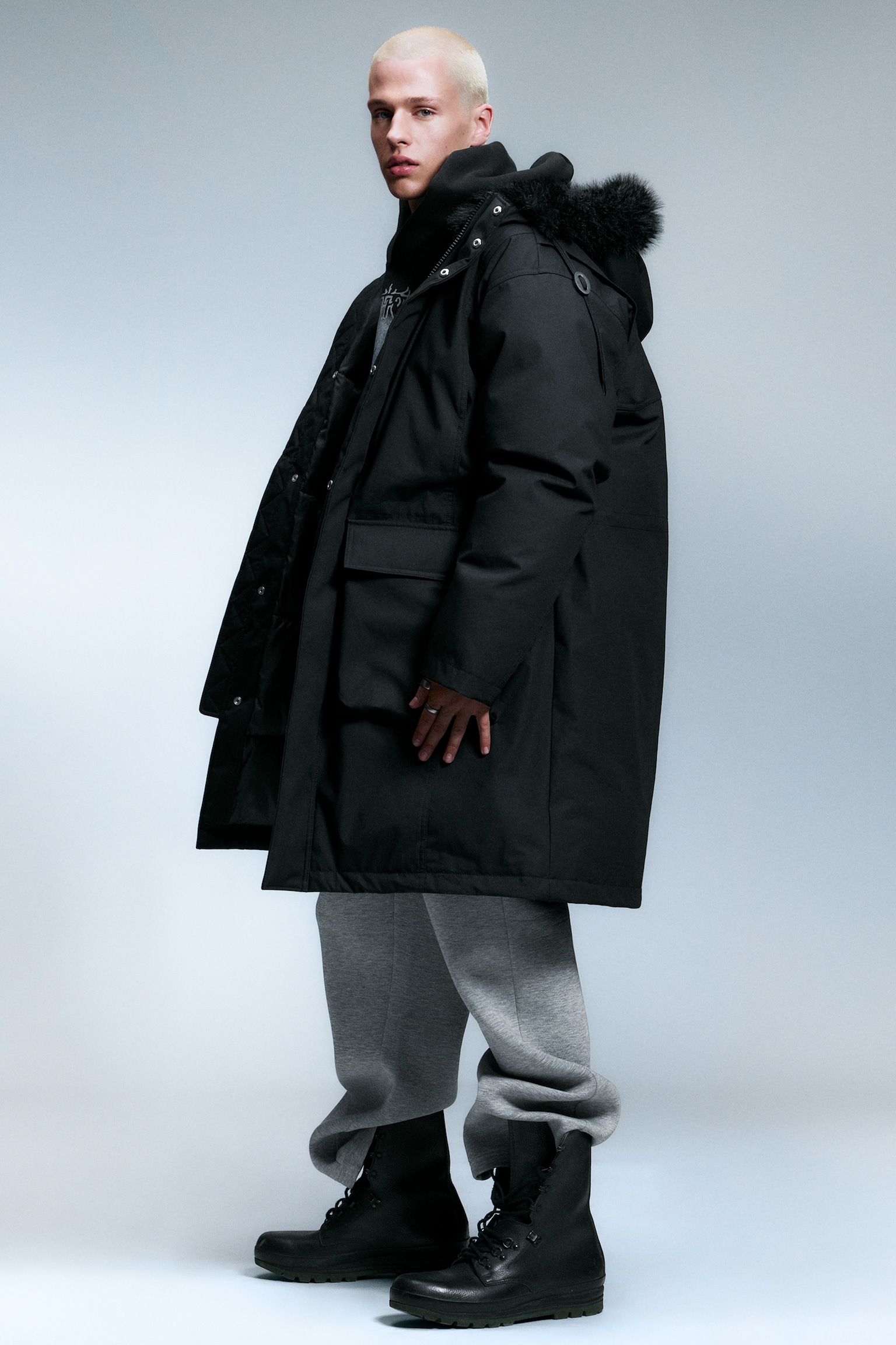 Nadrozmerná vatovaná parka - Čierna - 8