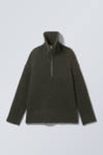 Dunkelgrün - Rippstrick-Pullover mit Stehkragen und Half-Zip - 0