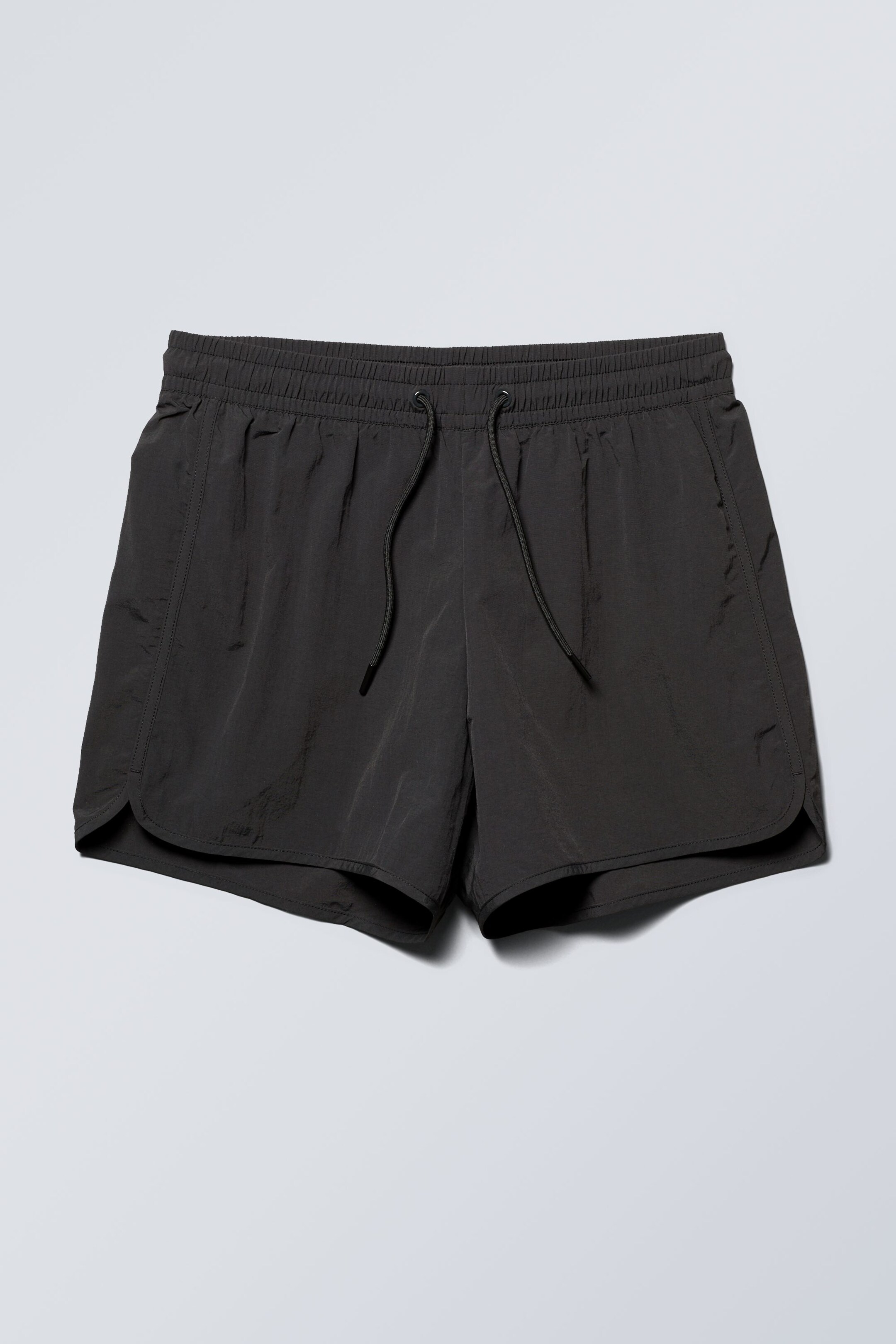 Größeres Bild anzeigen: Strukturierte, mittellange Badeshorts - Schwarz - Men | H&M AT 2