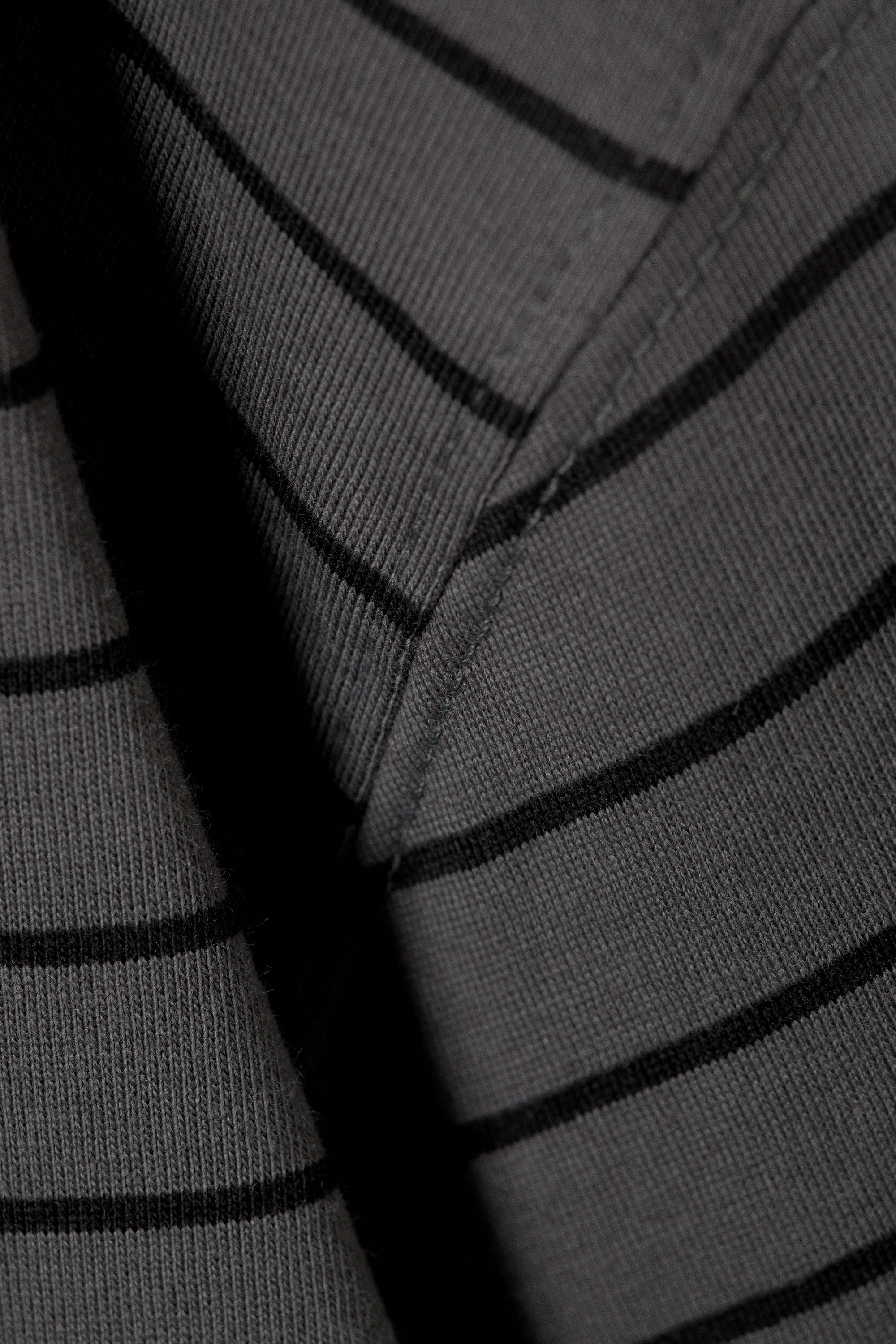 Striped Dark Grey - Long-Sleeved Boxy Cotton T-shirt - 2