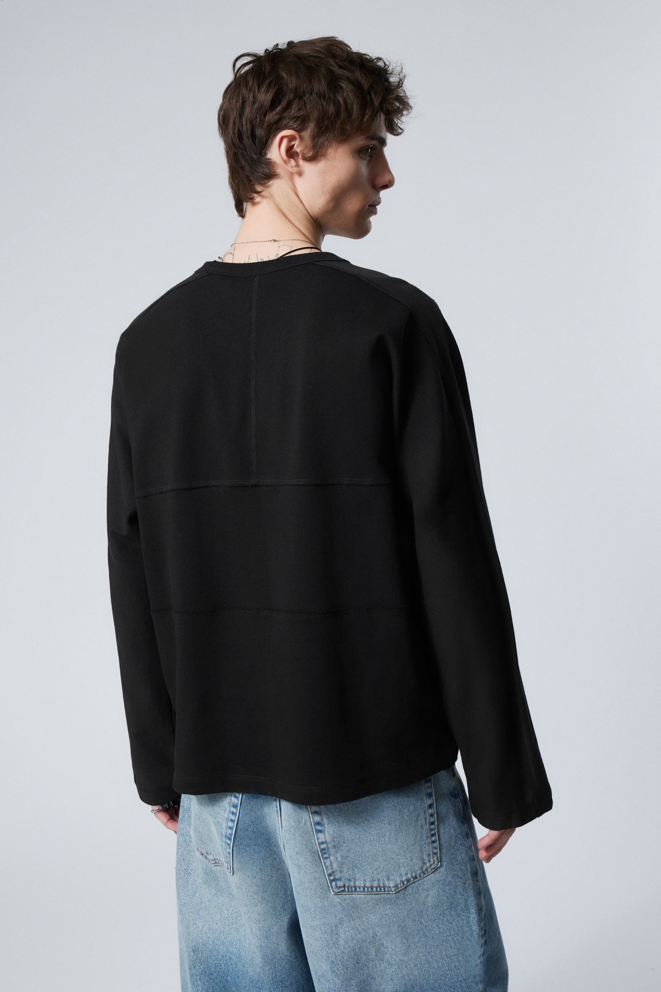 Schwarz - Longsleeve mit Inside-Out-Optik - 2