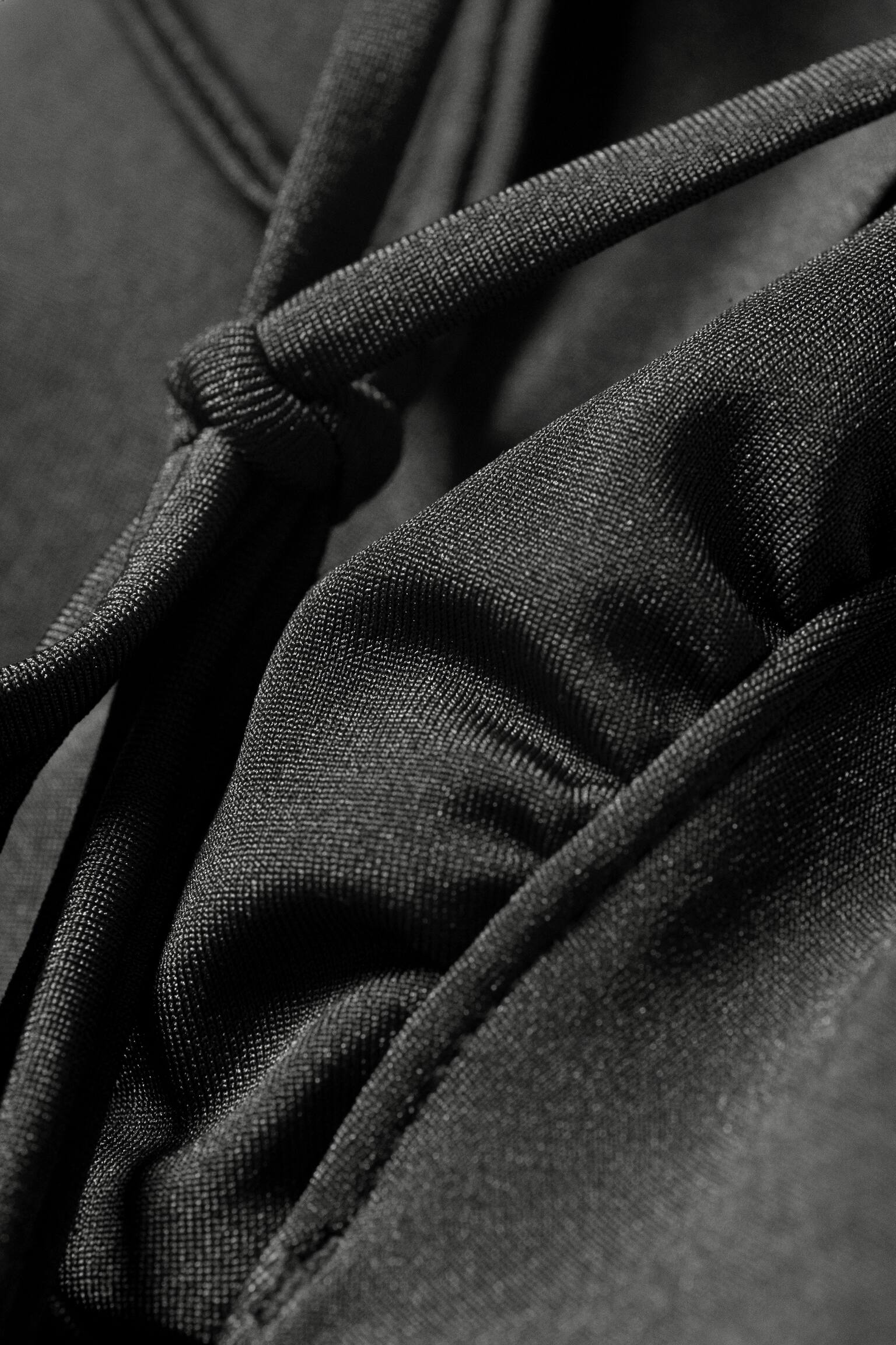 Top de bikini con vuelta y cuello halter - Gris oscuro/Negro - 6