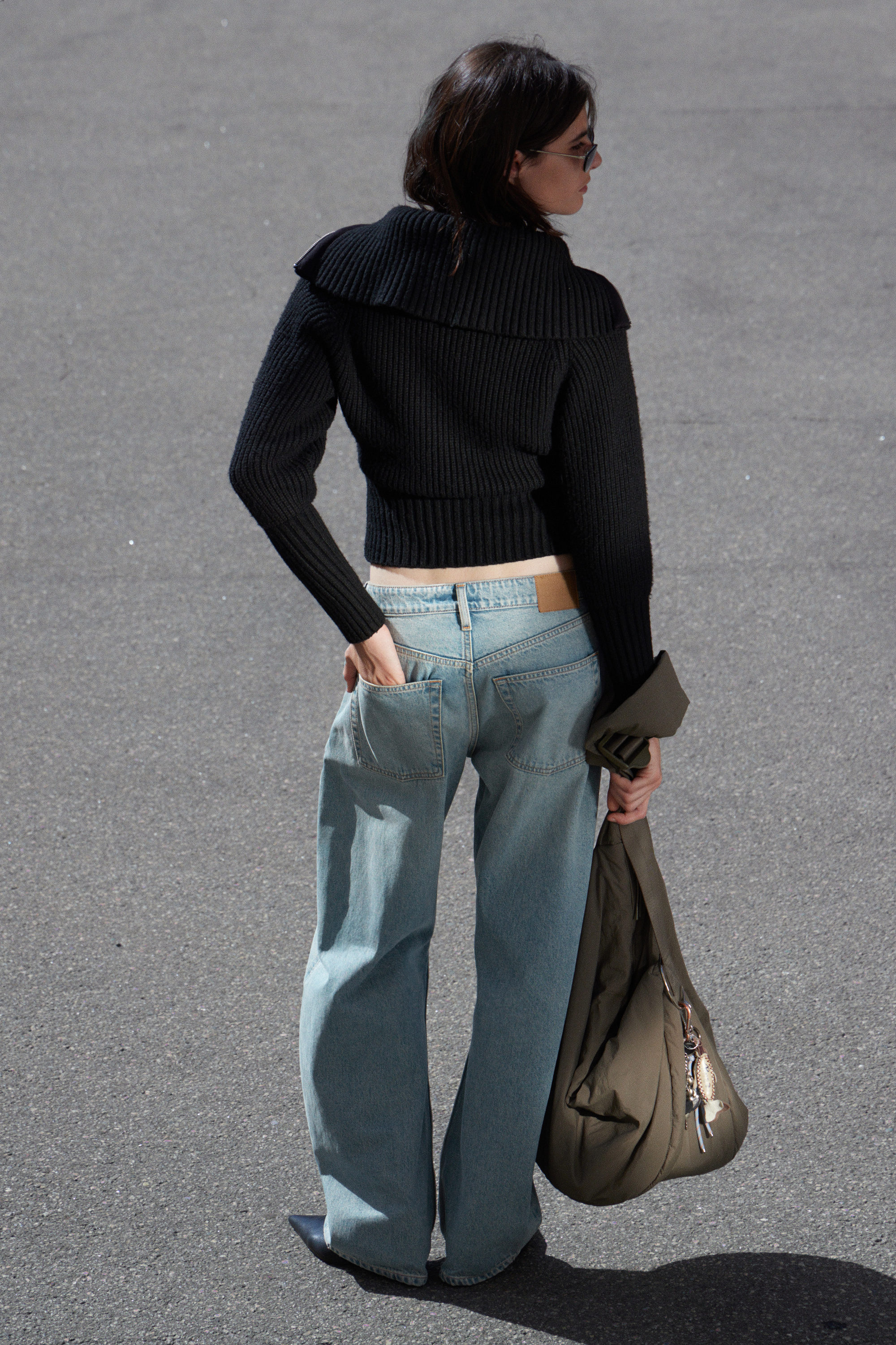 Black - Slim Fit Ribbed Zip Cardigan - 2