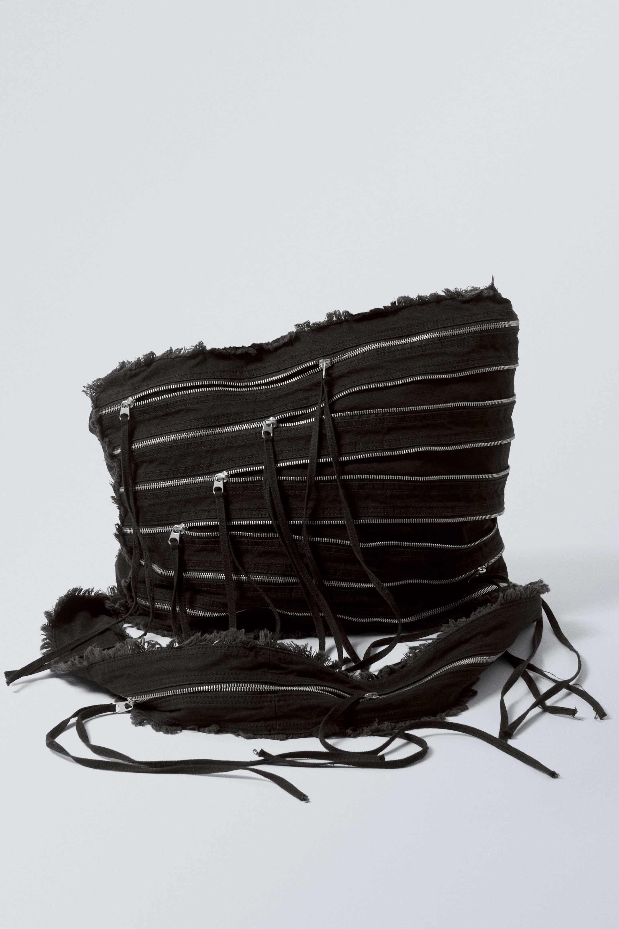Svart - Jeansväska med dragkedjor - 1