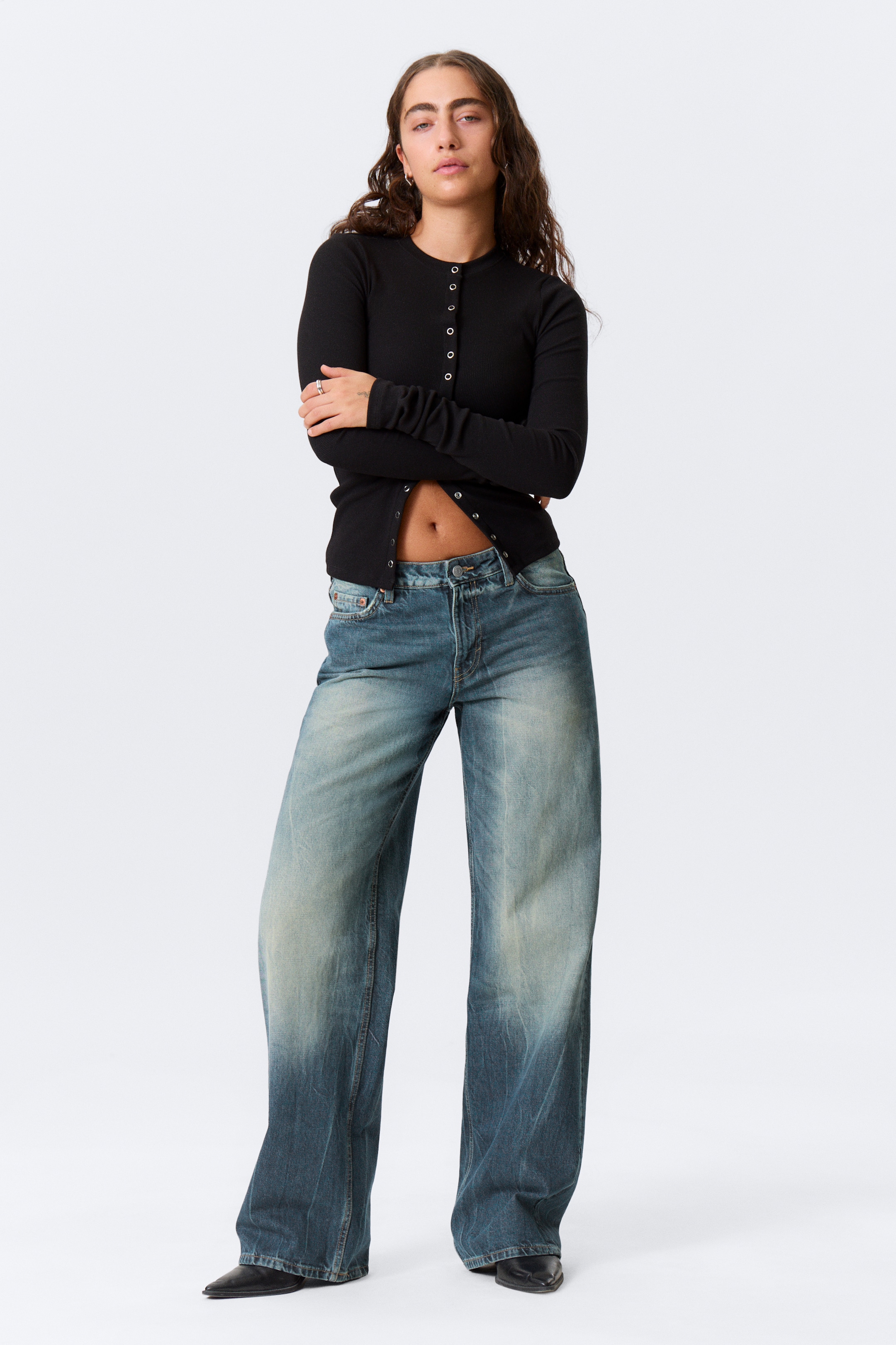 Ingrandisci l'immagine: Ample Low Rise Loose Wide Leg Jeans - Gasoline Blue - Medium Blue - DONNA | H&M CH 1
