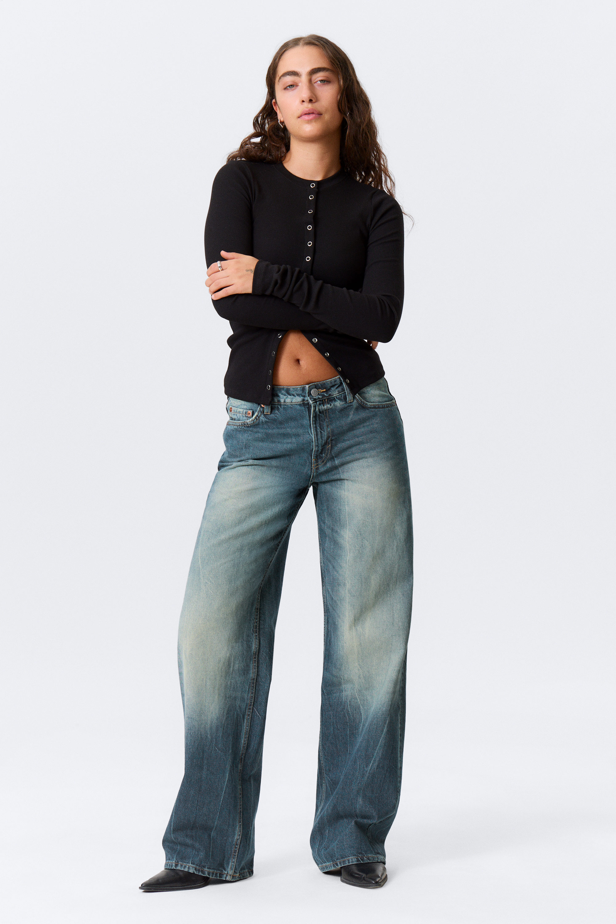 Gasoline Blue - Mellanblå - Ample Low Waist Loose Wide Leg Jeans - 1