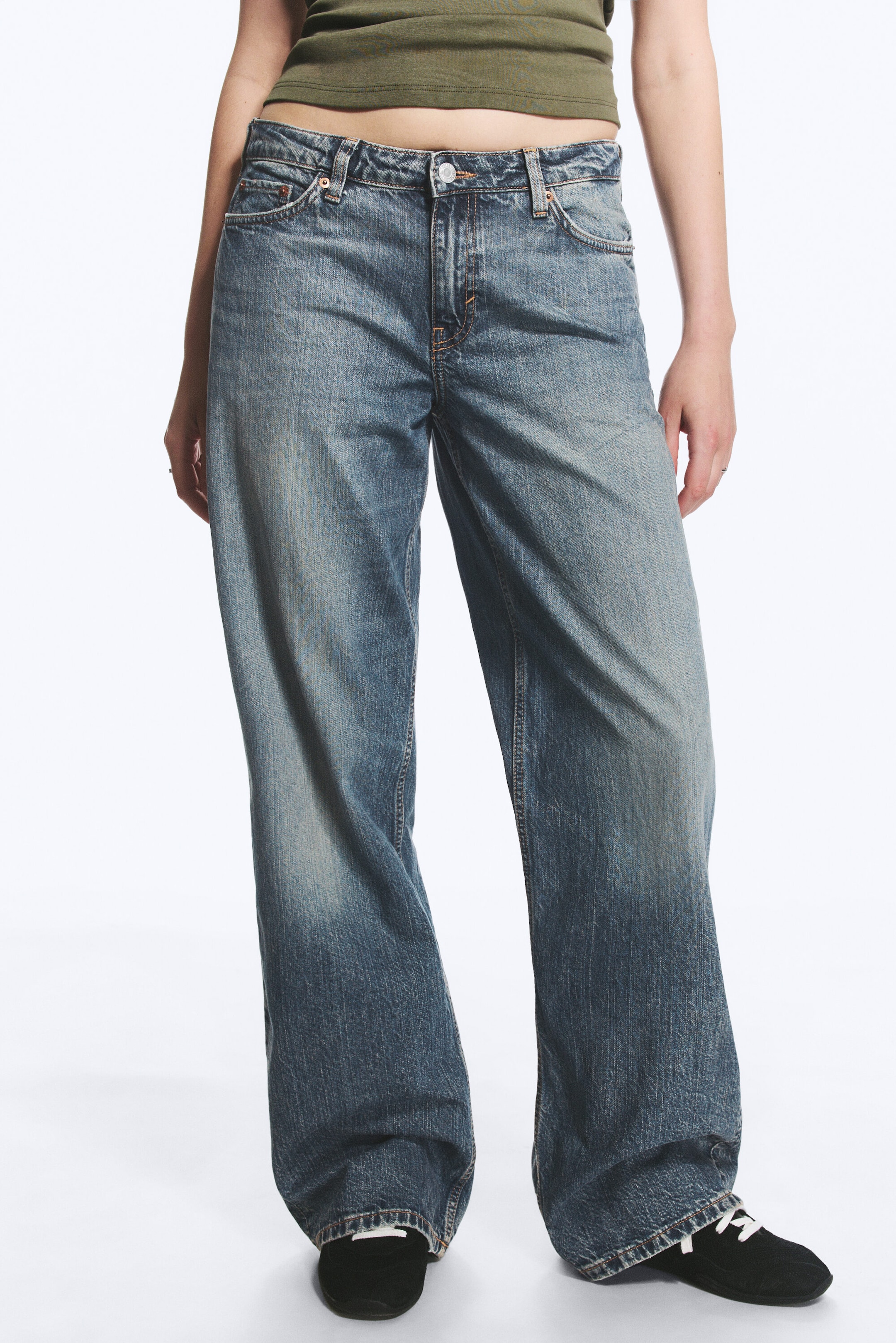 Redondo Blue - Medium Blue - Ample Low Rise Loose Wide Jeans - 2