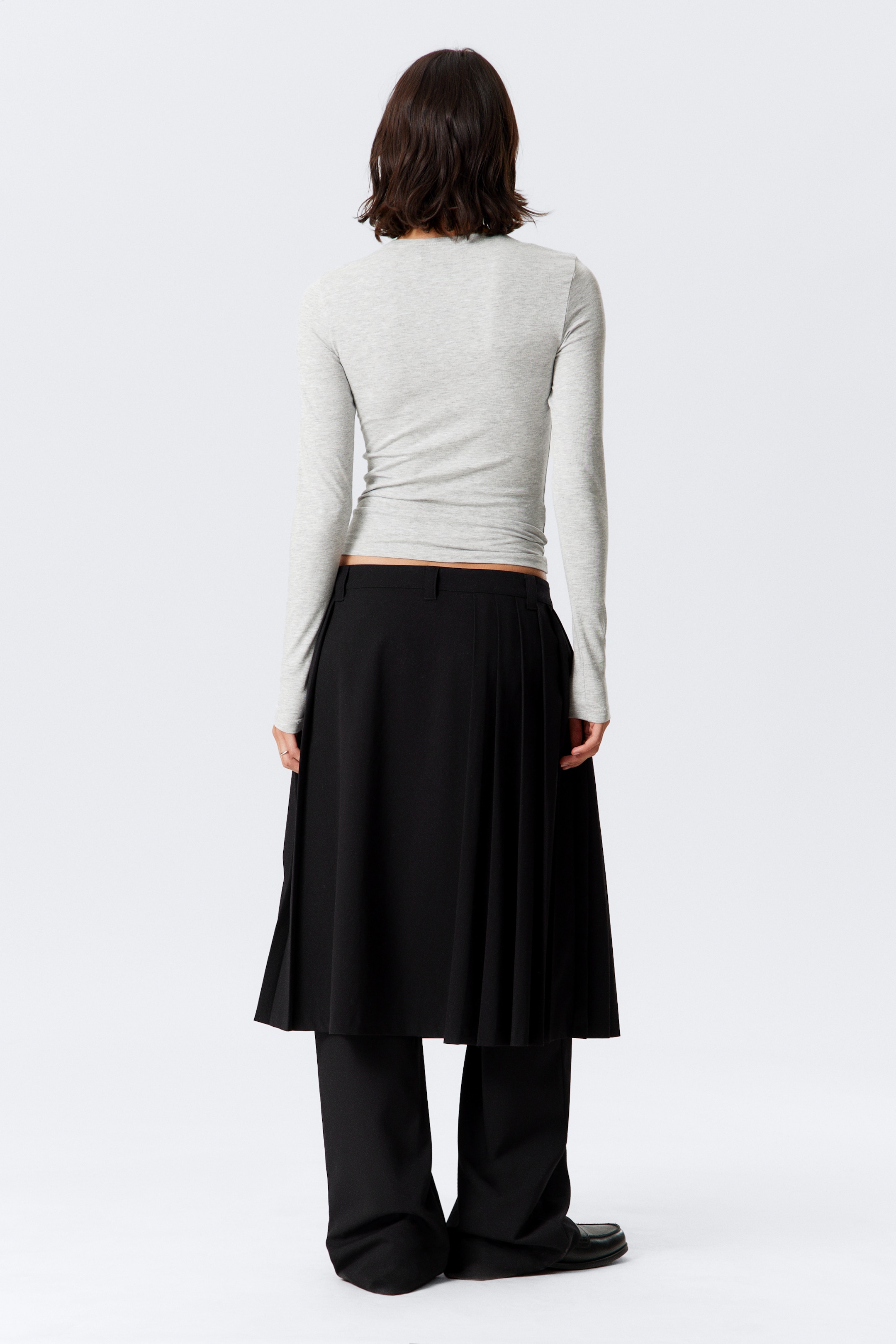 Προβολή μεγαλύτερης εικόνας: Slim Fitted Long Sleeve - Dusty Grey - Ladies | H&M GR 3