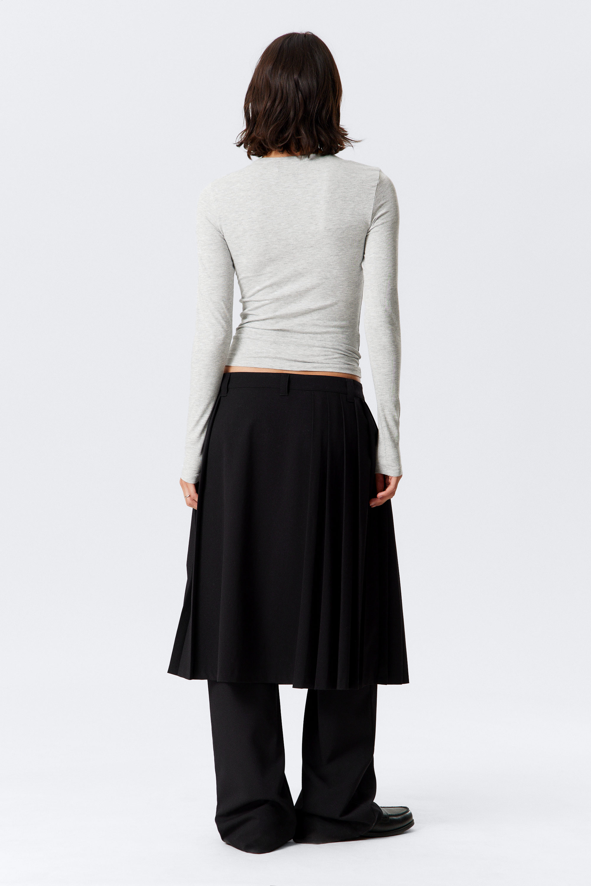 Dusty Grey - Slim Fitted Long Sleeve - 2