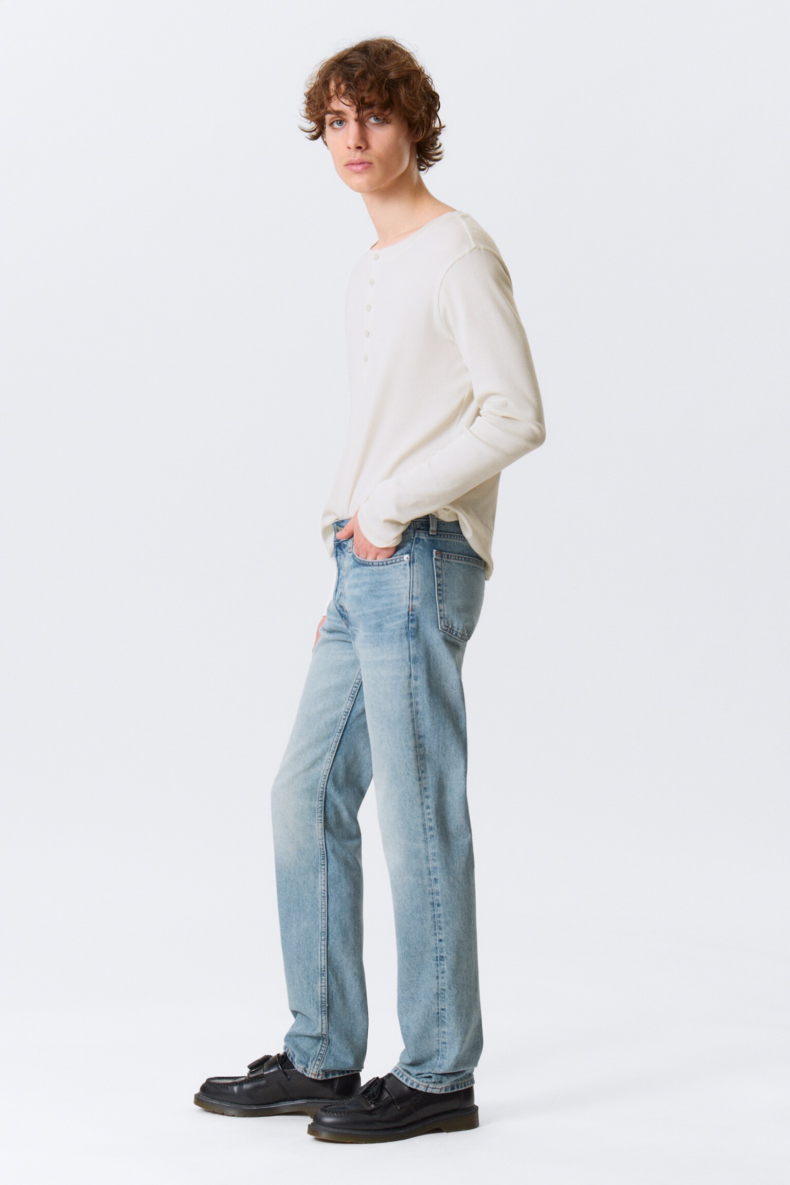 Klean Regular Straight Leg Jeans - Seventeen – Blau/Tuned Black - Schwarz/Deep Ocean Blue - Dunkelblau - 4