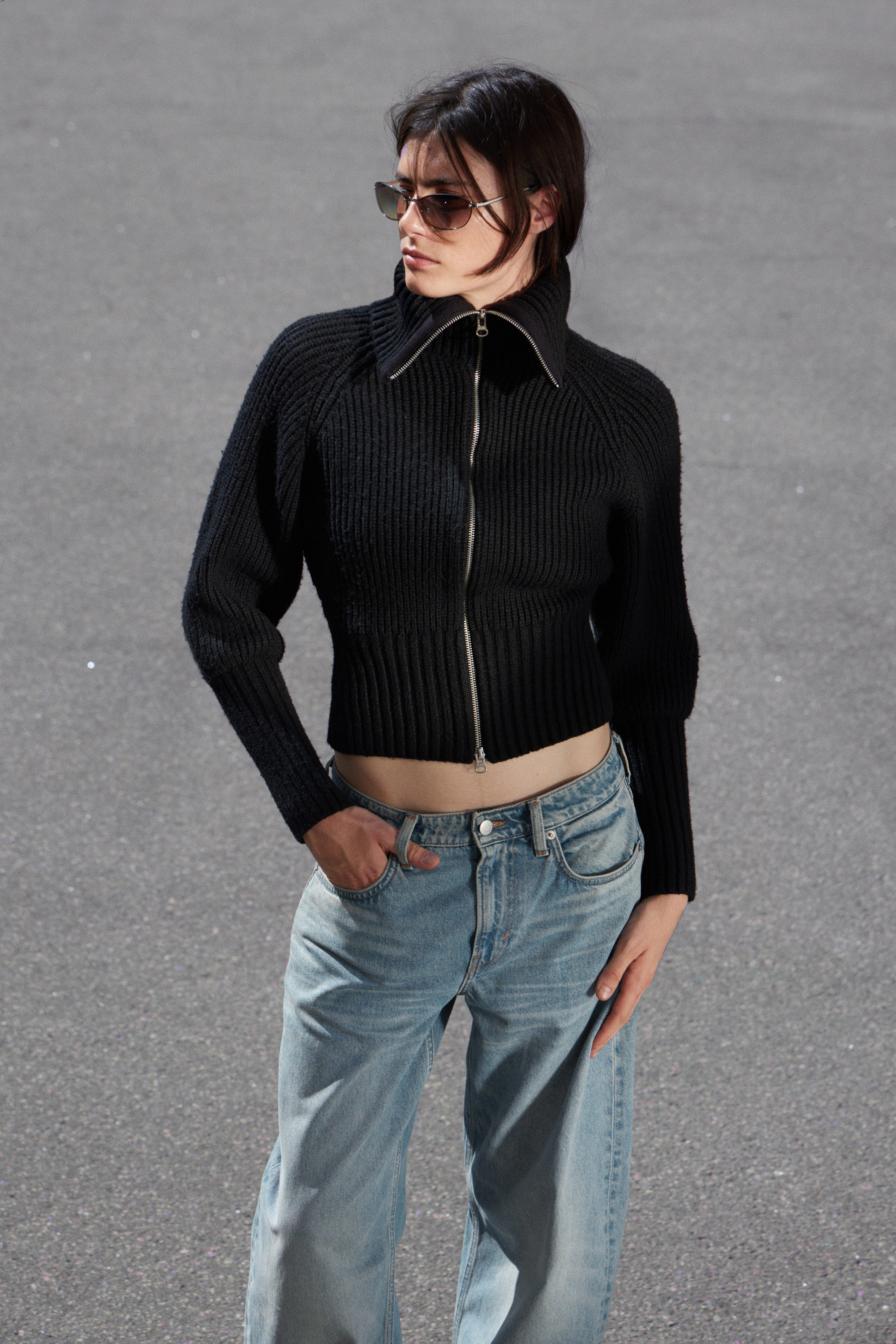 Black - Slim Fit Ribbed Zip Cardigan - 2