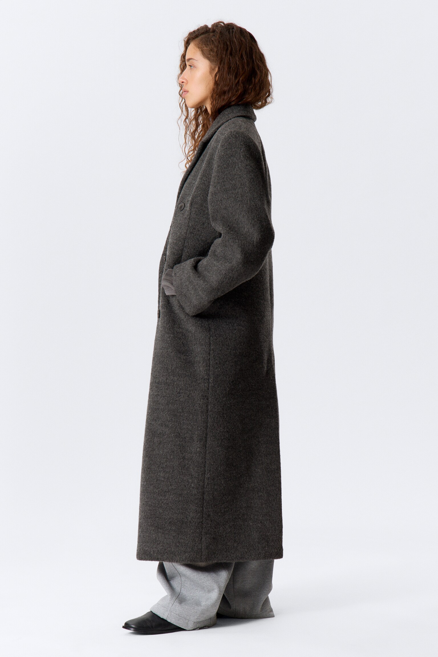 Flauschiger Zweireiher-Mantel aus Wollmischung - Dunkelgrau meliert - 3