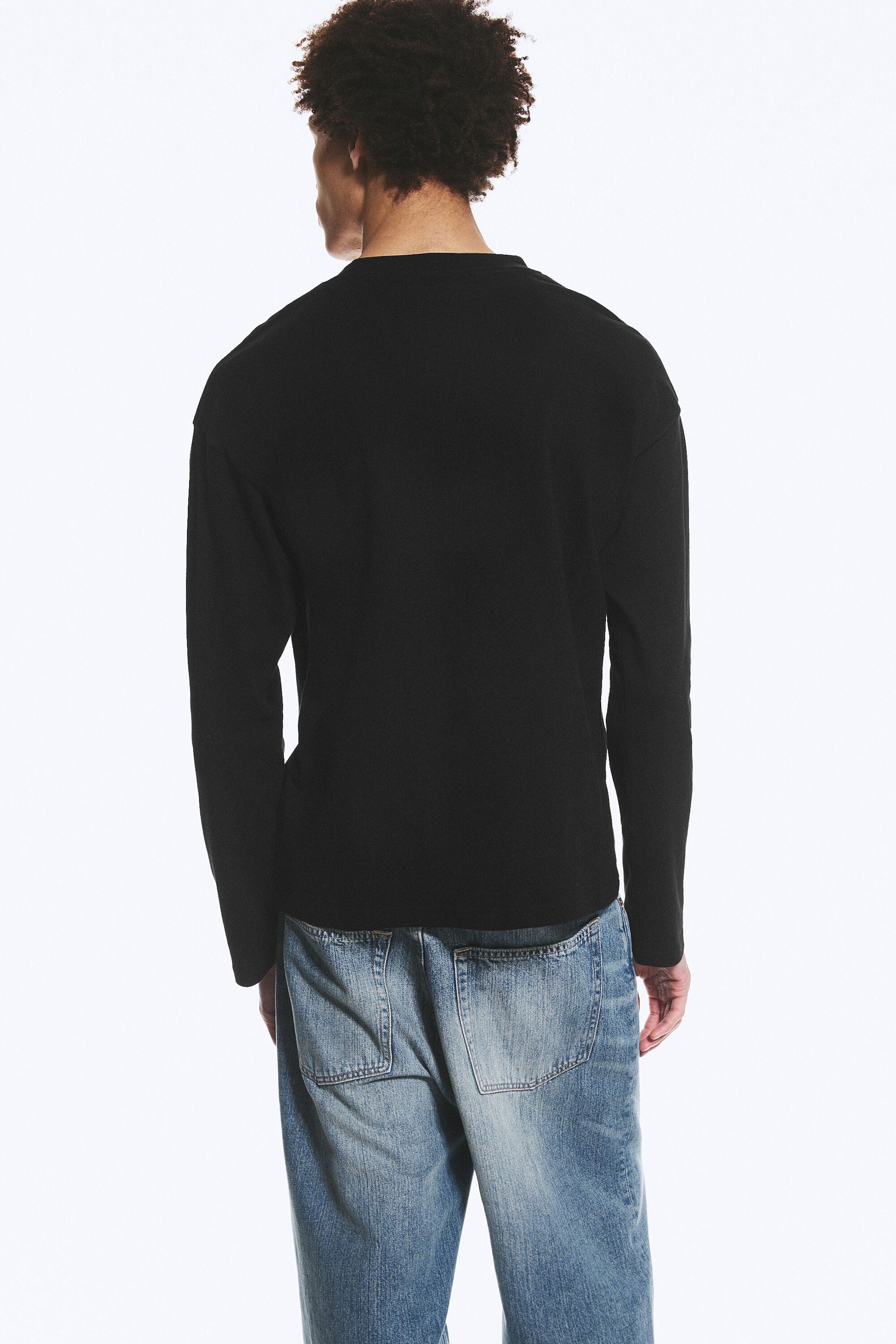 Black - Loose Boxy Long-Sleeved T-shirt - 2