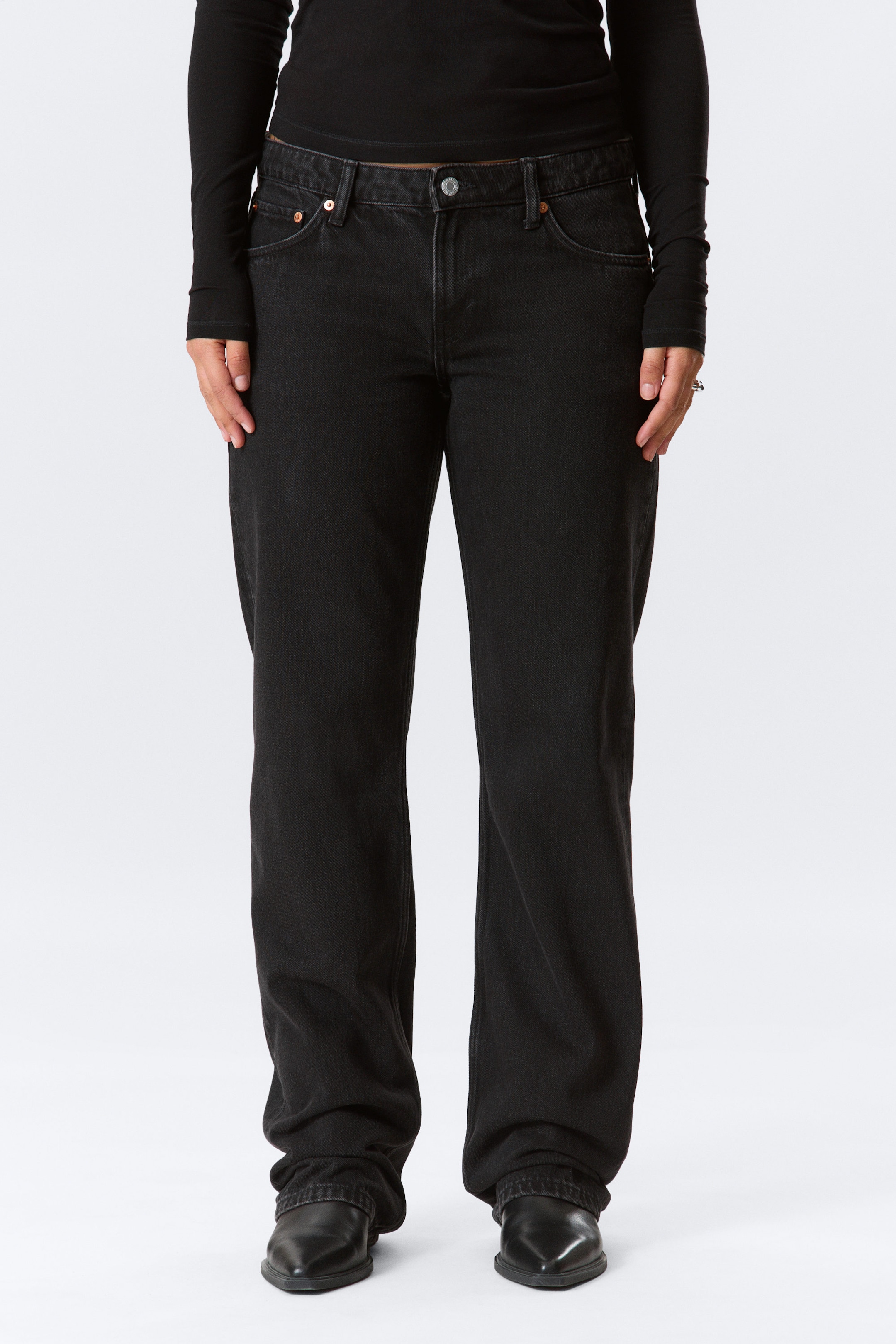 Tuned Black - Black - Arrow Low Rise Regular Straight Leg Jeans - 2