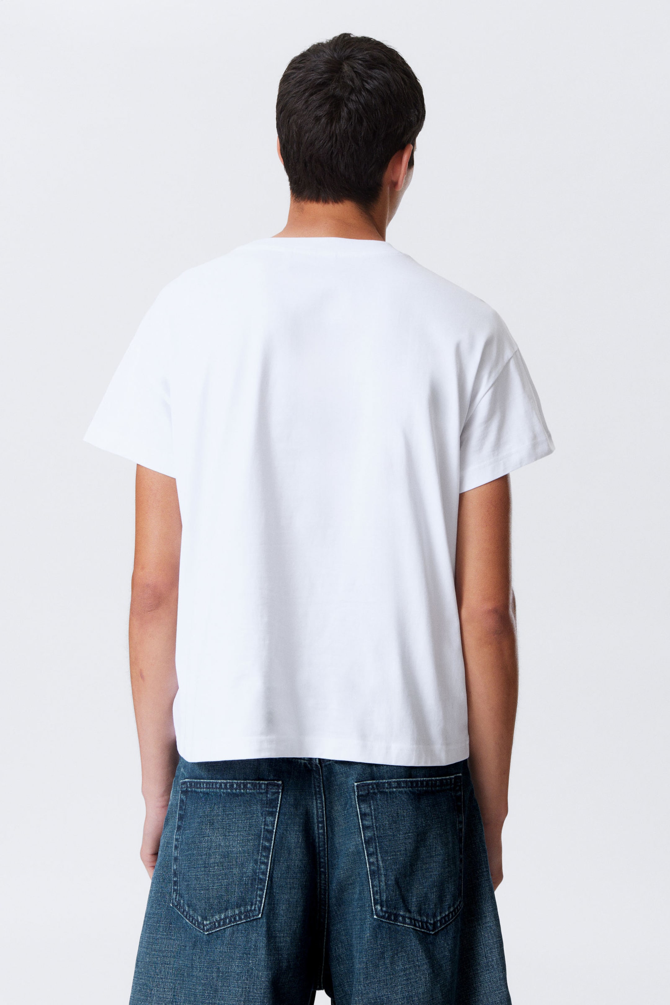Vit - T-shirt i boxig modell med holkärm i bomull - 2