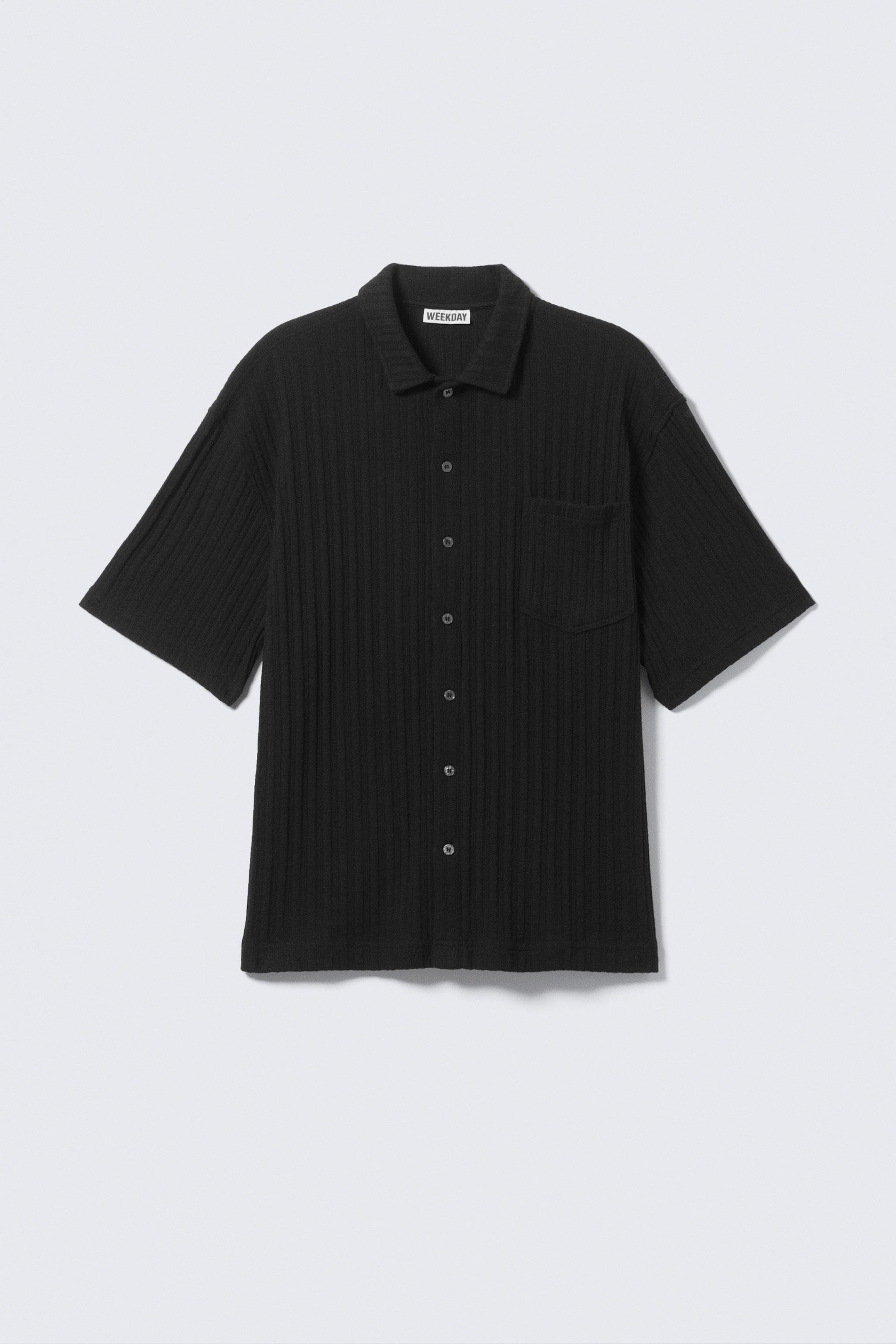 Black - Knitted Short-Sleeved Button-Up Shirt - 4