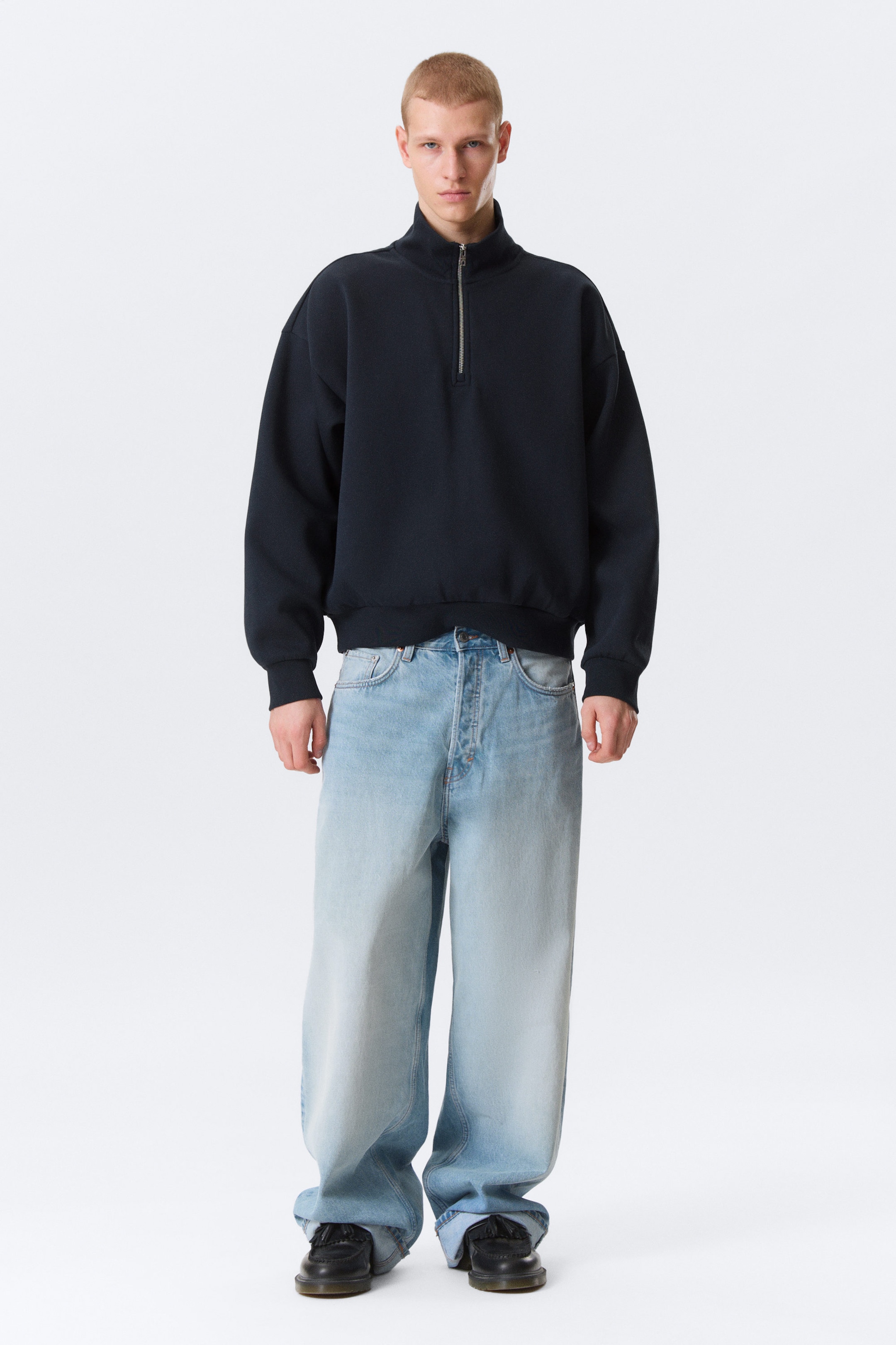 Dunkles Marineblau - Lockeres Sweatshirt mit halbem Reißverschluss - 2