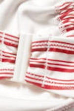 Rote Multi-Streifen - Bedrucktes, gerafftes Neckholder-Bandeau-Bikini-Top - 6