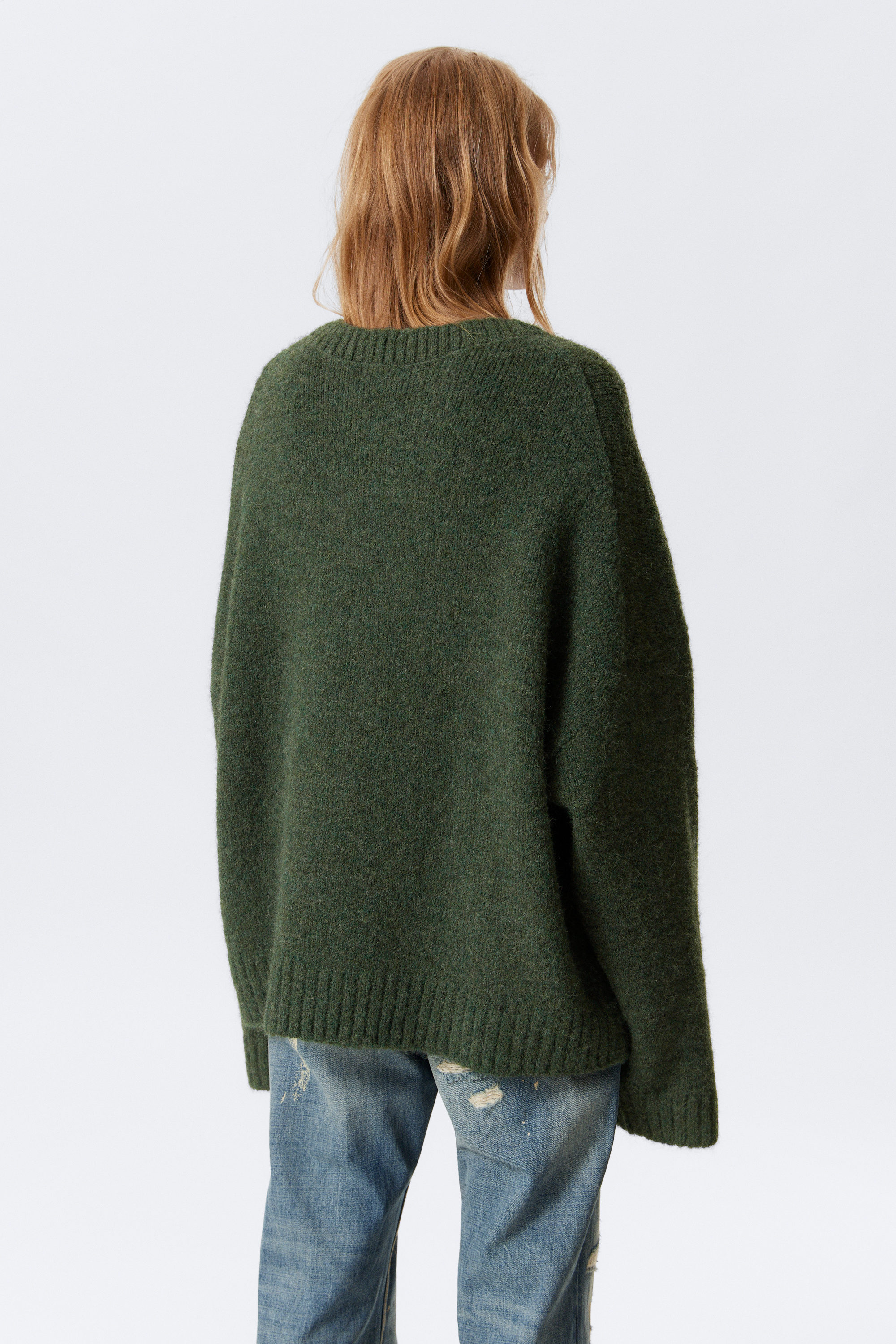 Donkergroen - Oversized trui van wolmix met V-hals - 2