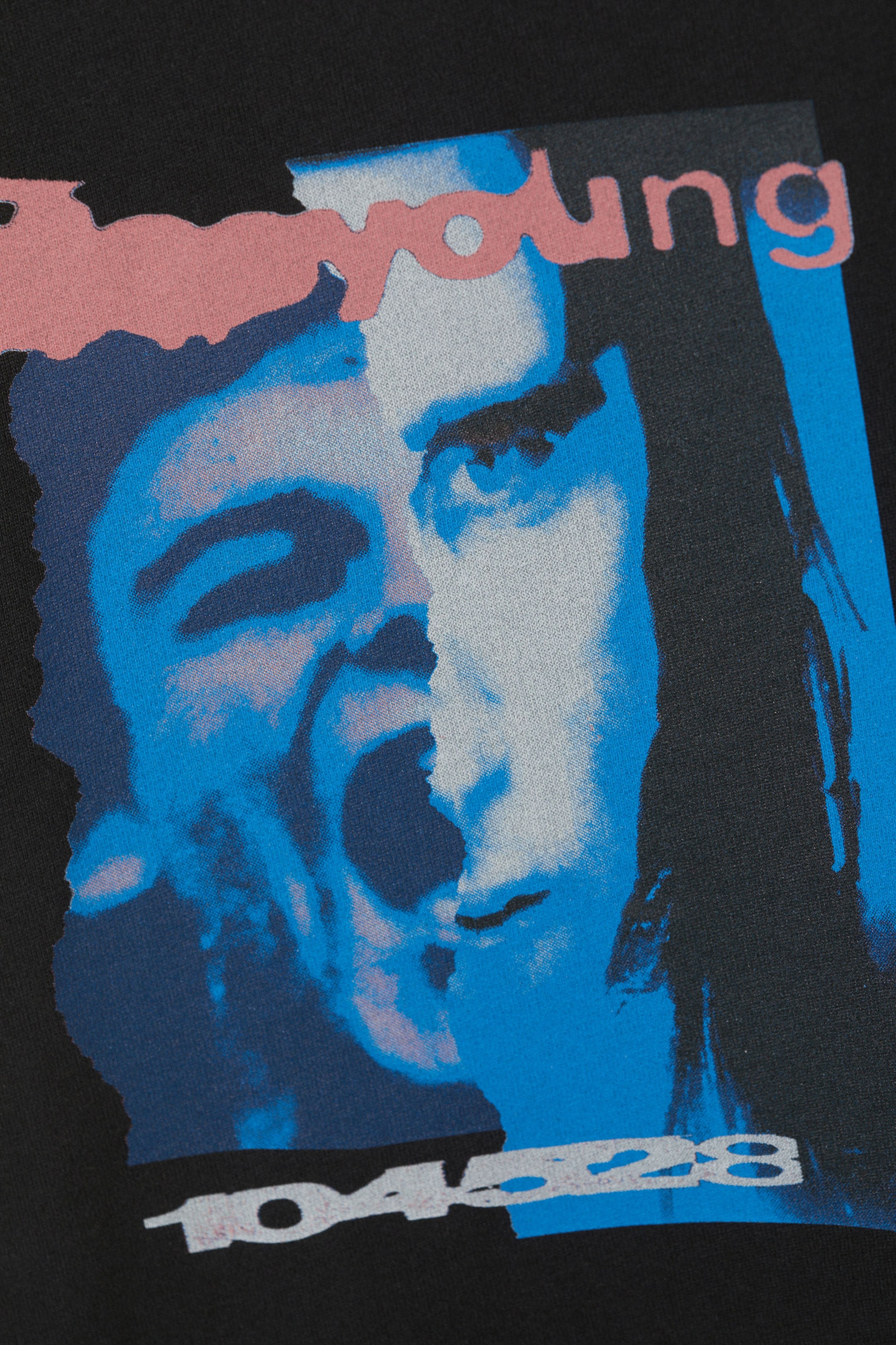 Schwarz - "Young Faces" - Bedrucktes kastiges T-Shirt - 1