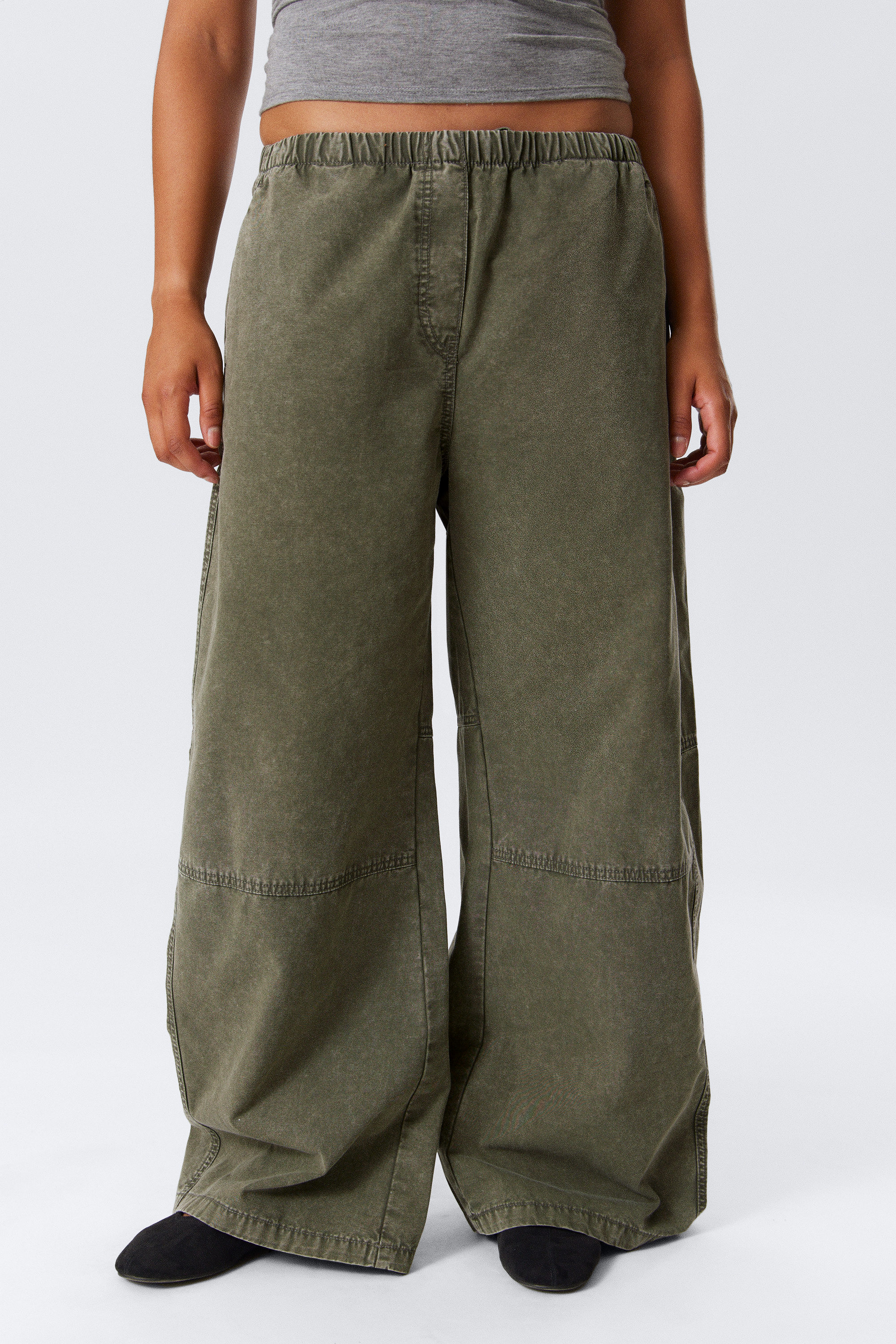 Washed Dark Khaki Green - Low Rise Baggy Washed Canvas Trousers - 2