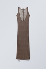 Mörk mullvad - Stickad maxiklänning med öppen rygg - 1