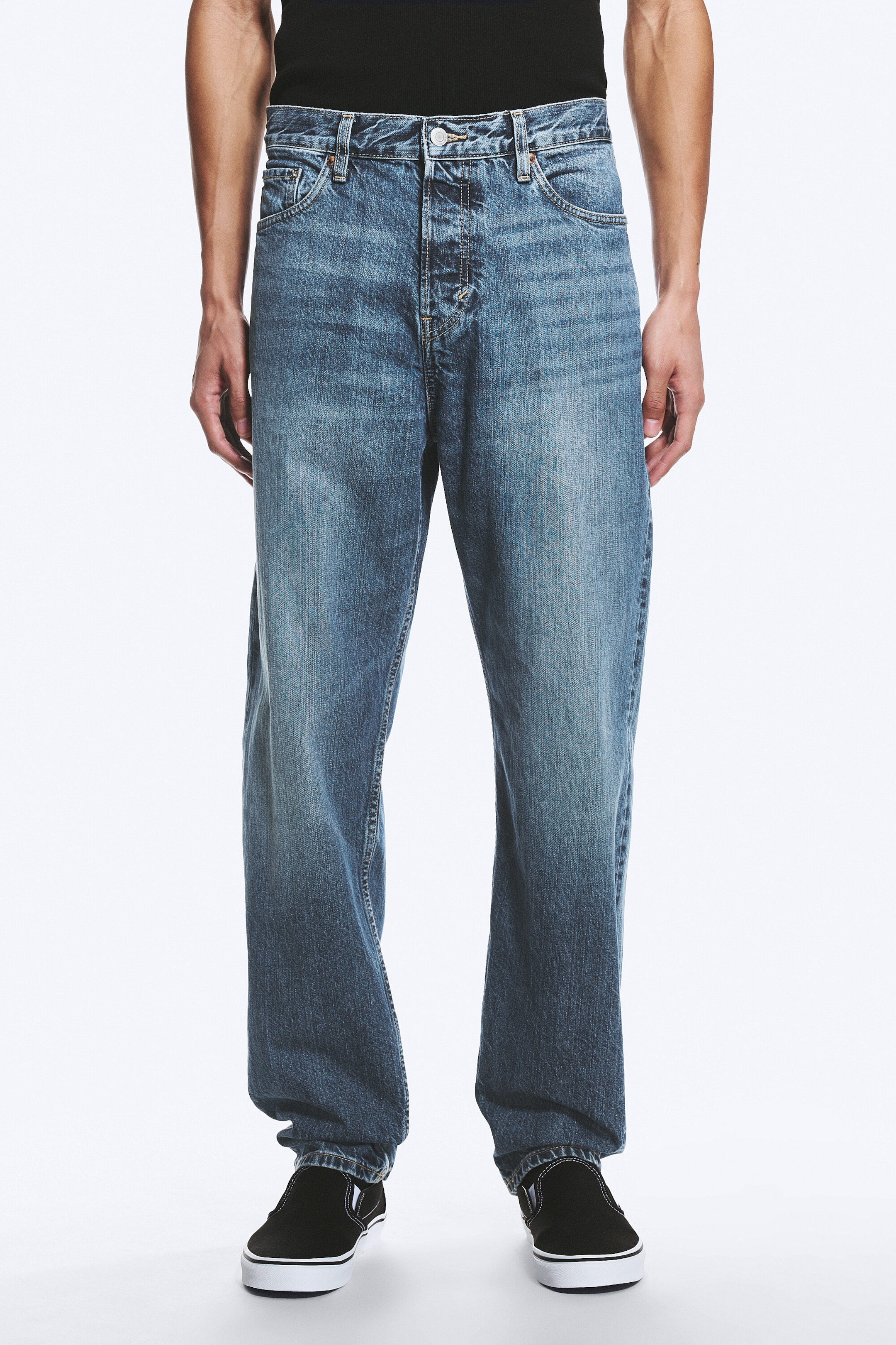 Radio Blue - Medium Blue - Ray Mid Rise Relaxed Tapered Leg Jeans - 2