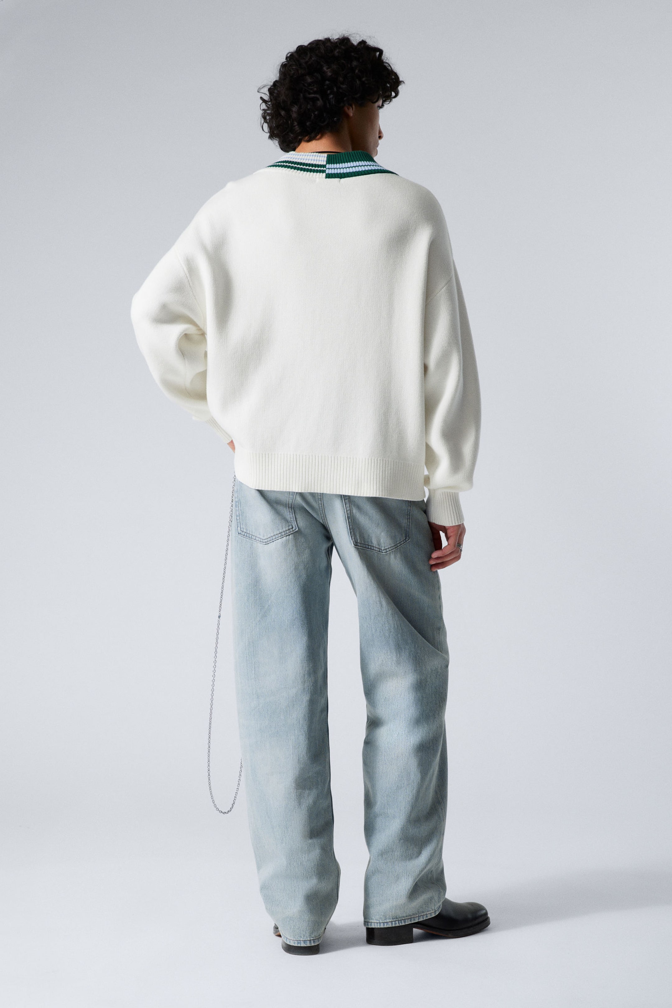 Dusty White - Century Fielder - Oversized Knitted Graphic V-neck Sweater - 2