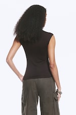 Donkerbruin - Mouwloze top met knopen - 3