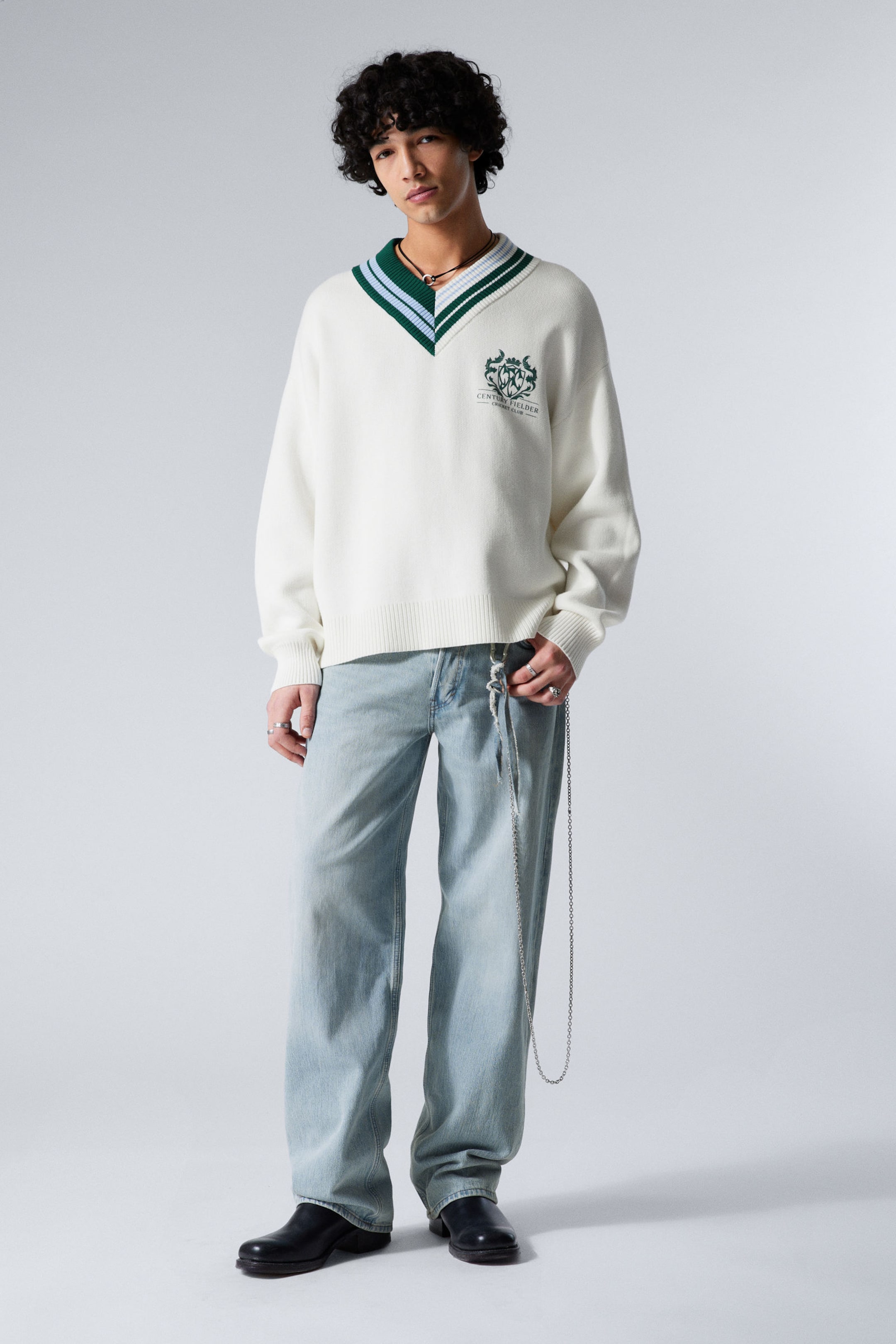 #F4F3E9 - Oversized Knitted Graphic V-neck Sweater - 2