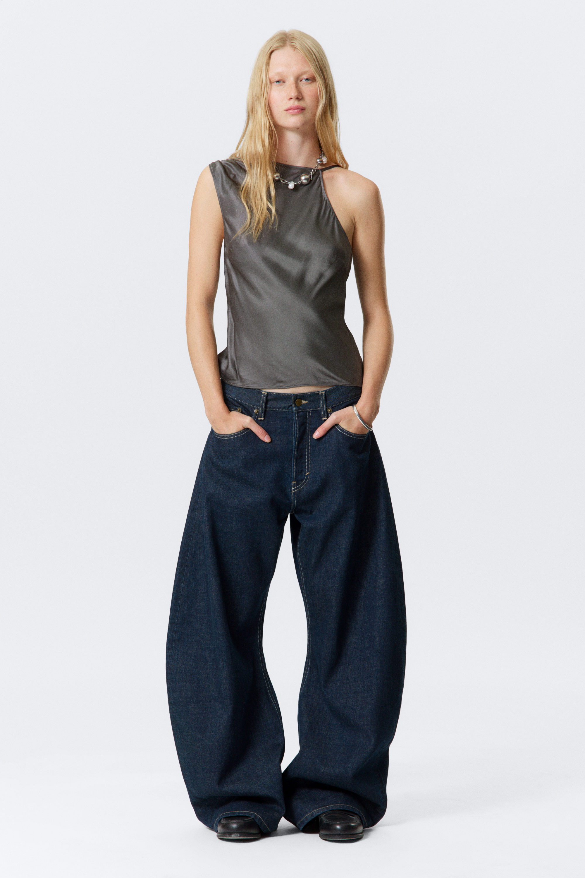 Grå - Sleeveless Gathered Top - 1