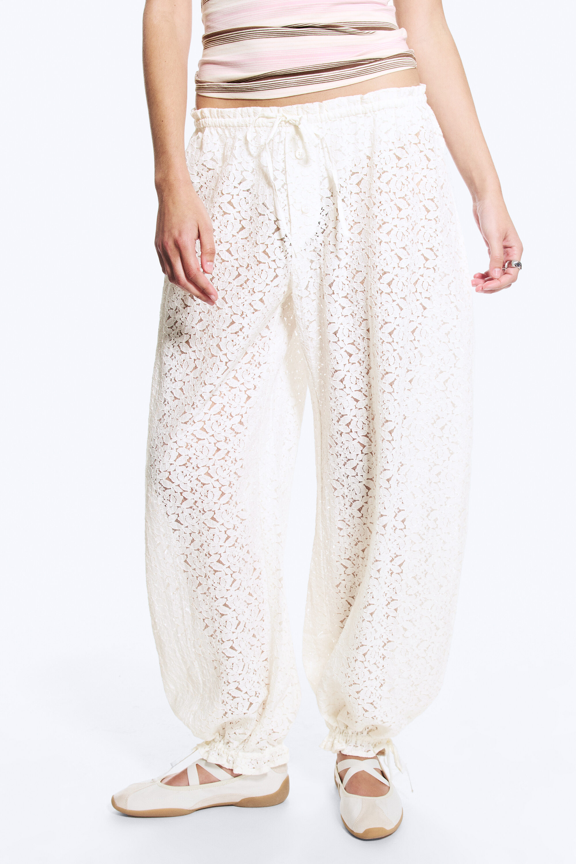lace capri pants - Dark Brown | Monki GB