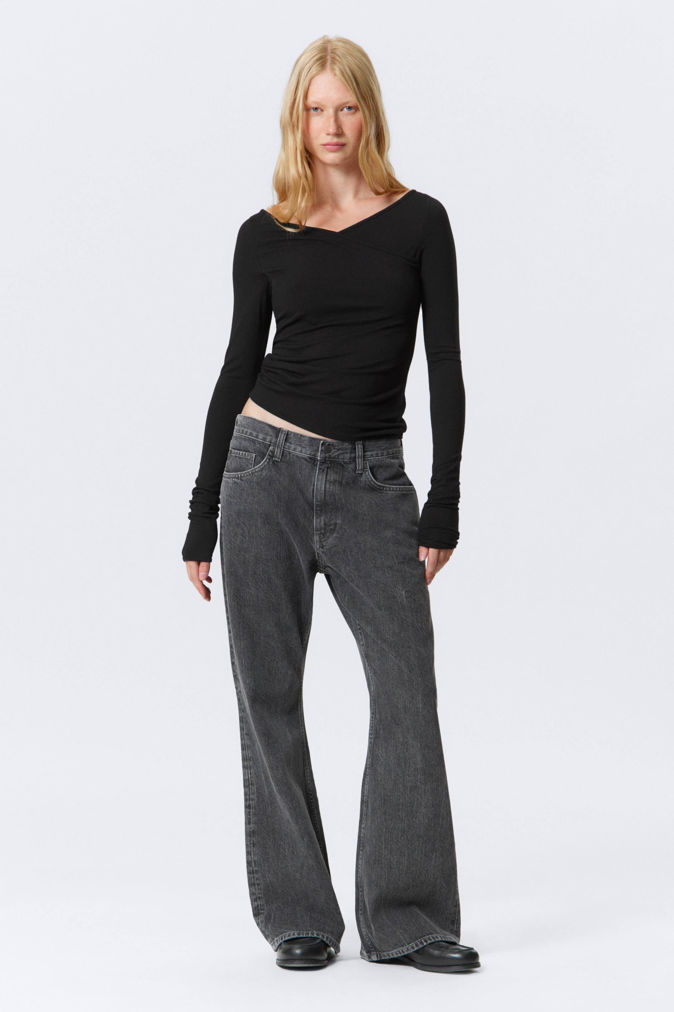 Black - Slim Long-Sleeved Wrap Top - 2